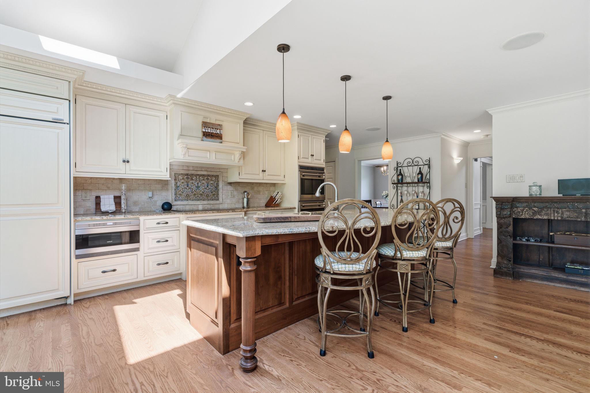 MAKEFIELD BROOK - Residential