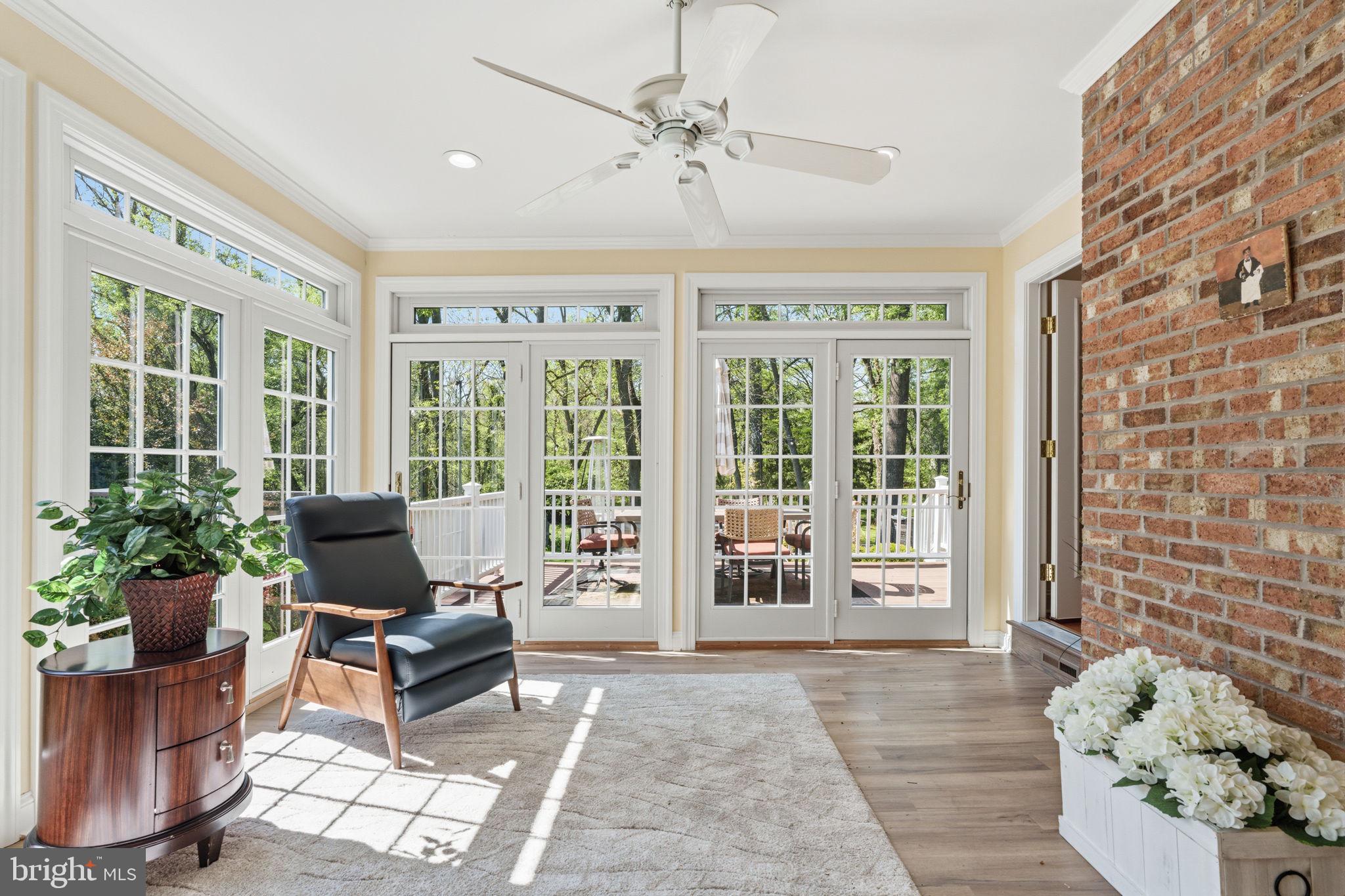 MAKEFIELD BROOK - Residential