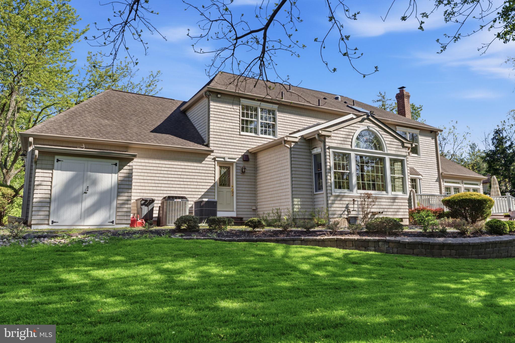 MAKEFIELD BROOK - Residential