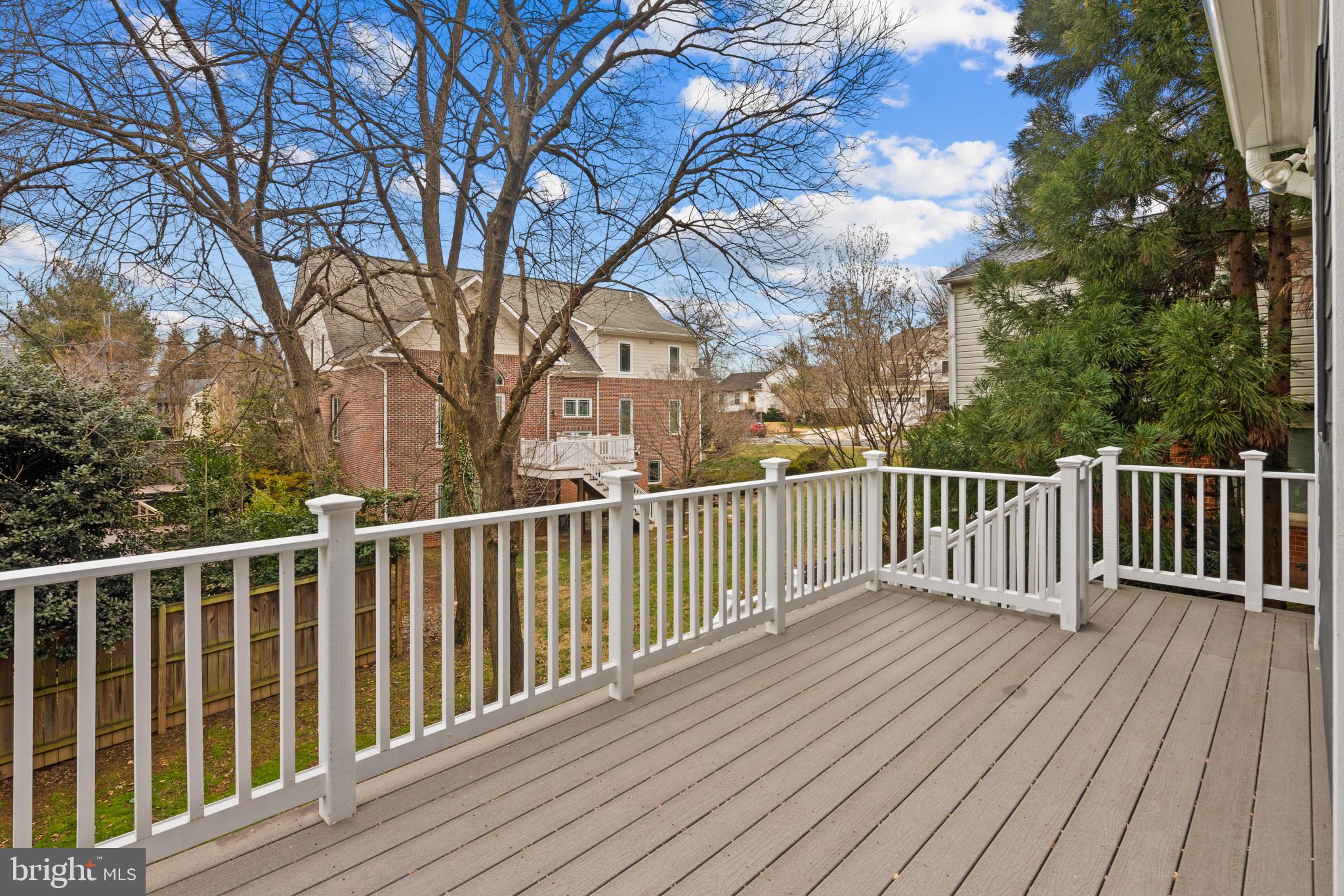 OAKWOOD KNOLLS - Residential