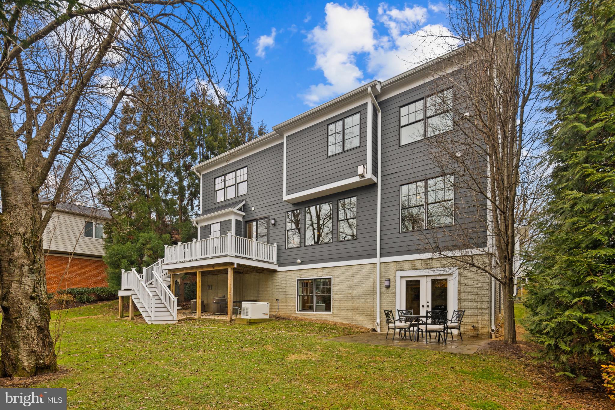 OAKWOOD KNOLLS - Residential