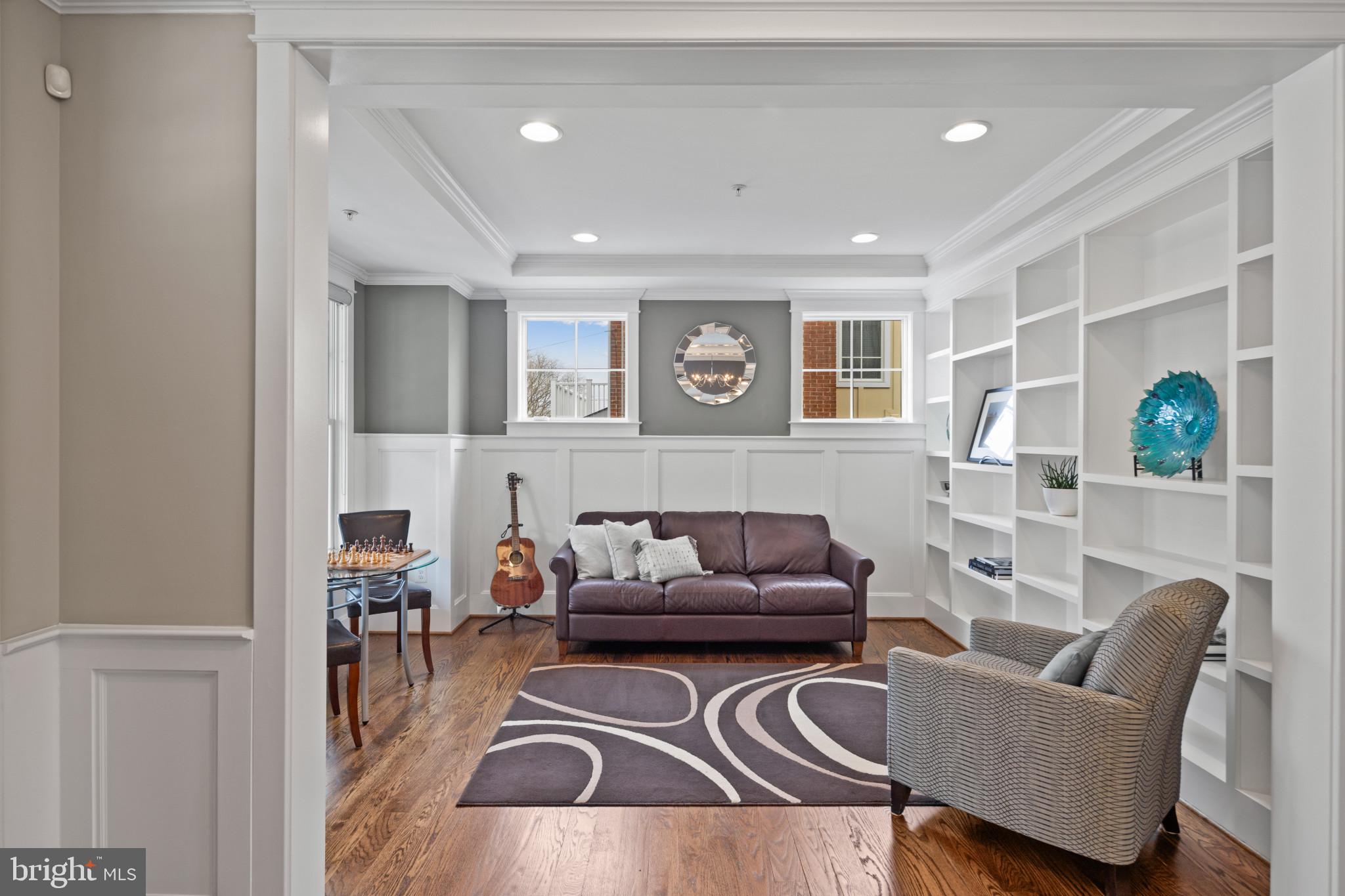 OAKWOOD KNOLLS - Residential