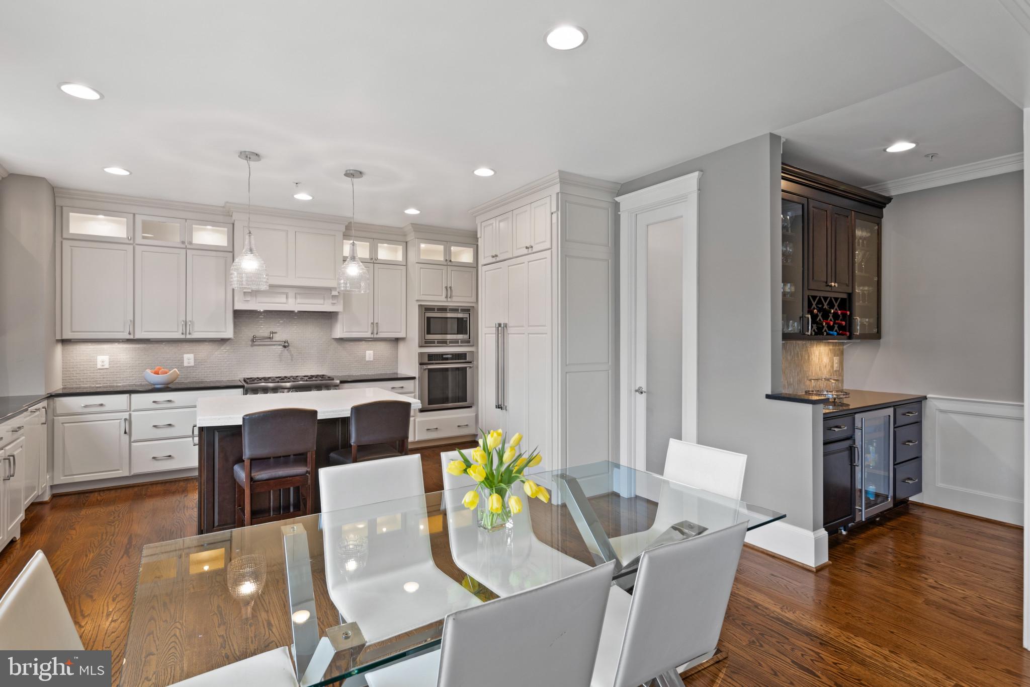 OAKWOOD KNOLLS - Residential