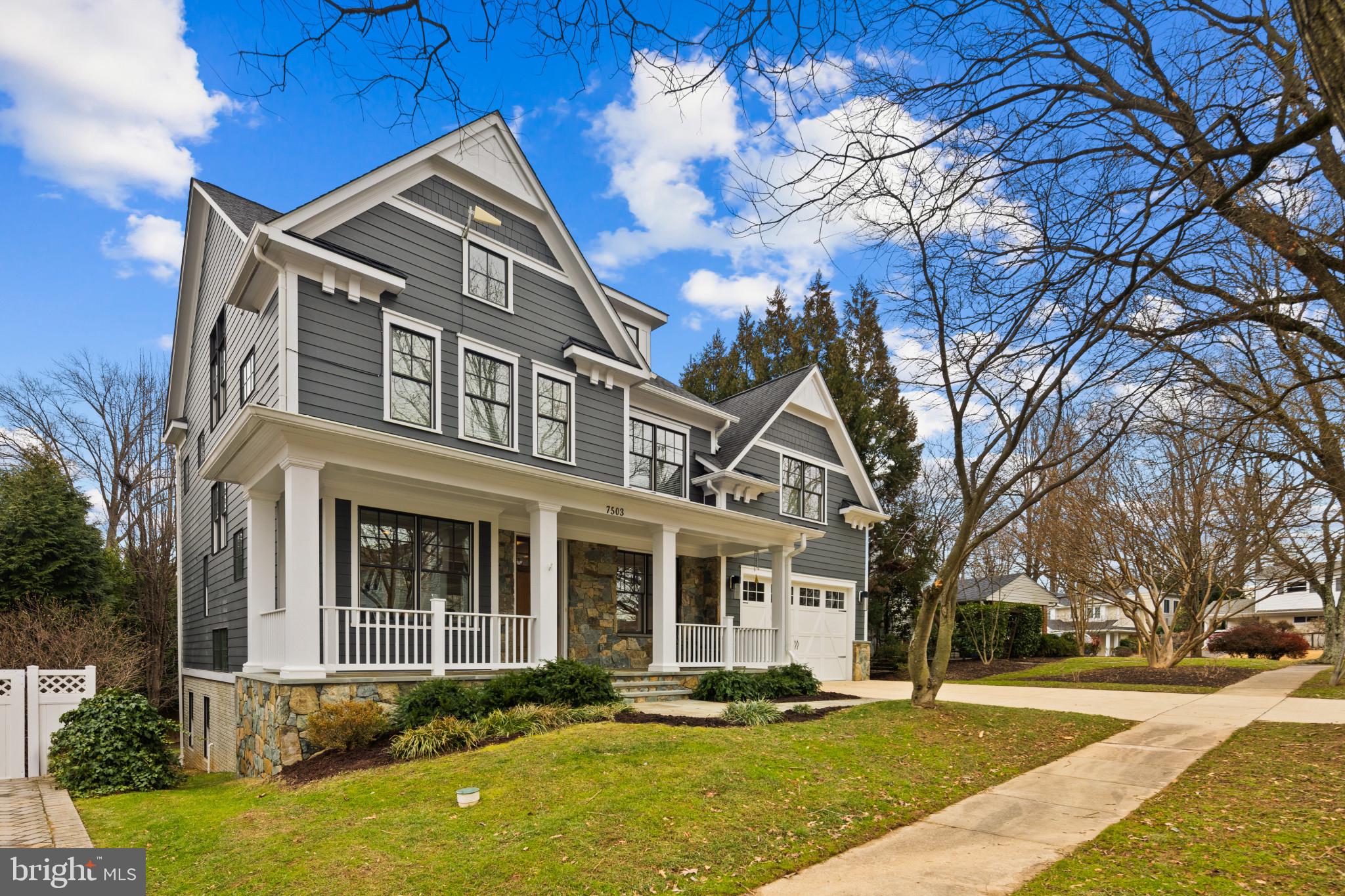 OAKWOOD KNOLLS - Residential