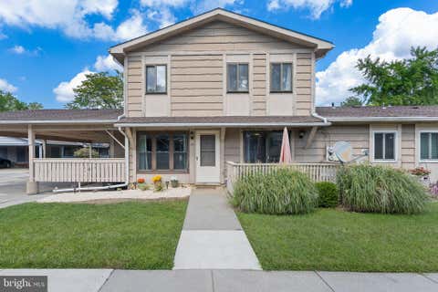 Photo of 20 Maplewood Ct, WEST DEPTFORD, NJ 08066 (MLS # NJGL2077382)