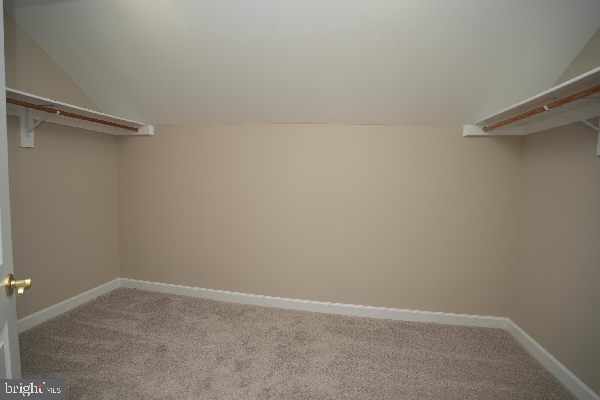 HANOVER FARMS - Residential