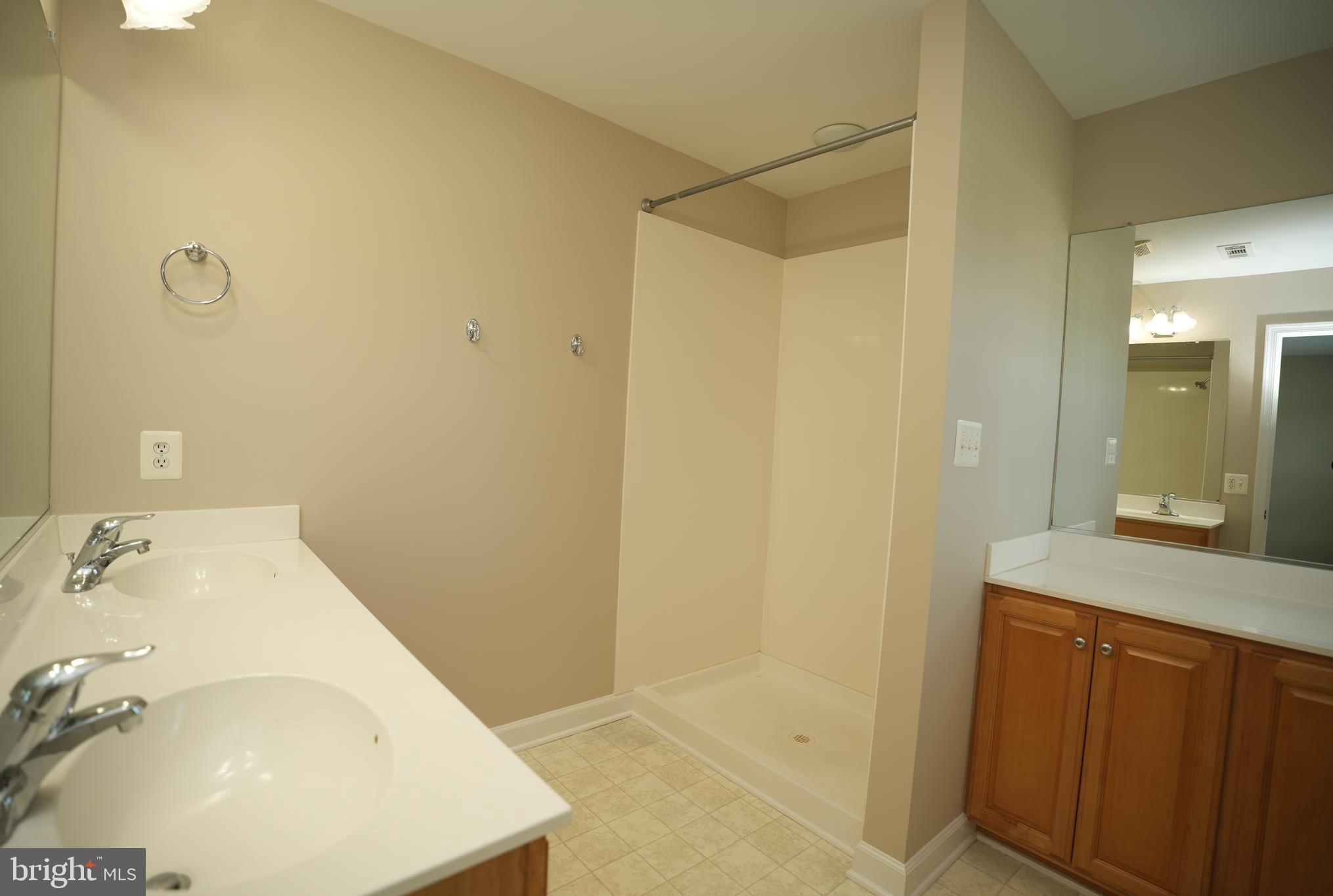 HANOVER FARMS - Residential