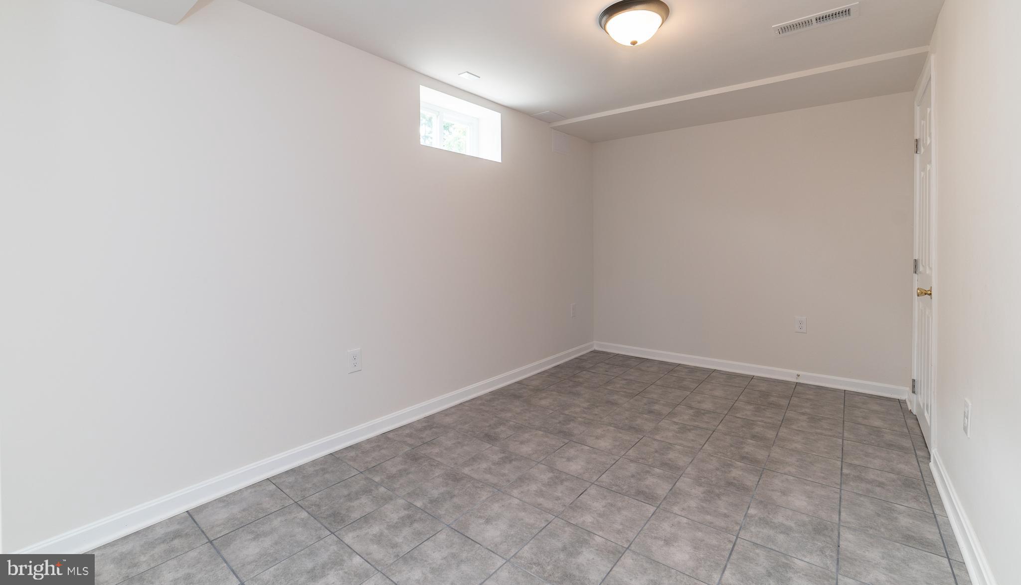 MAPLE HILL - Residential