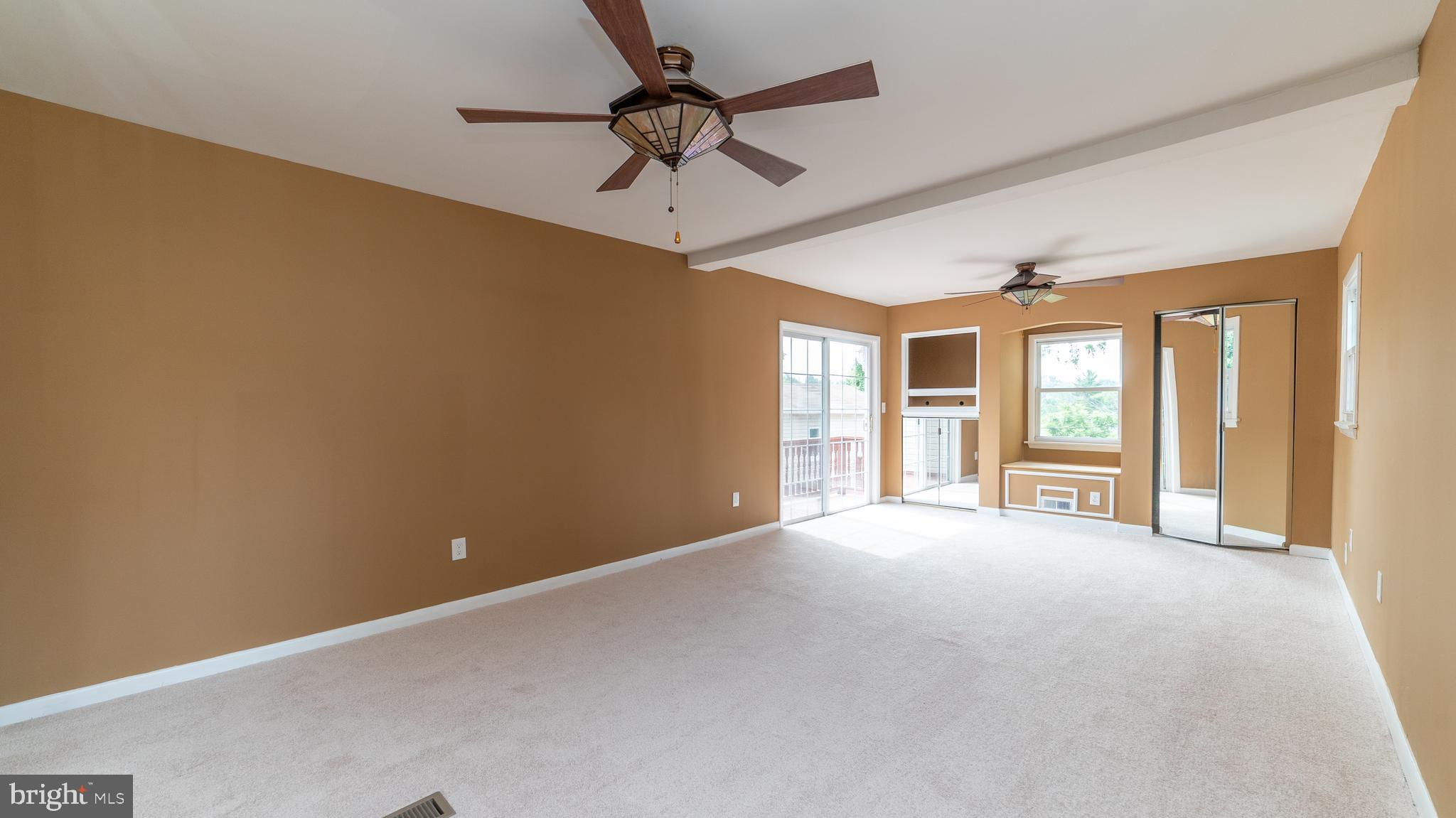 MAPLE HILL - Residential