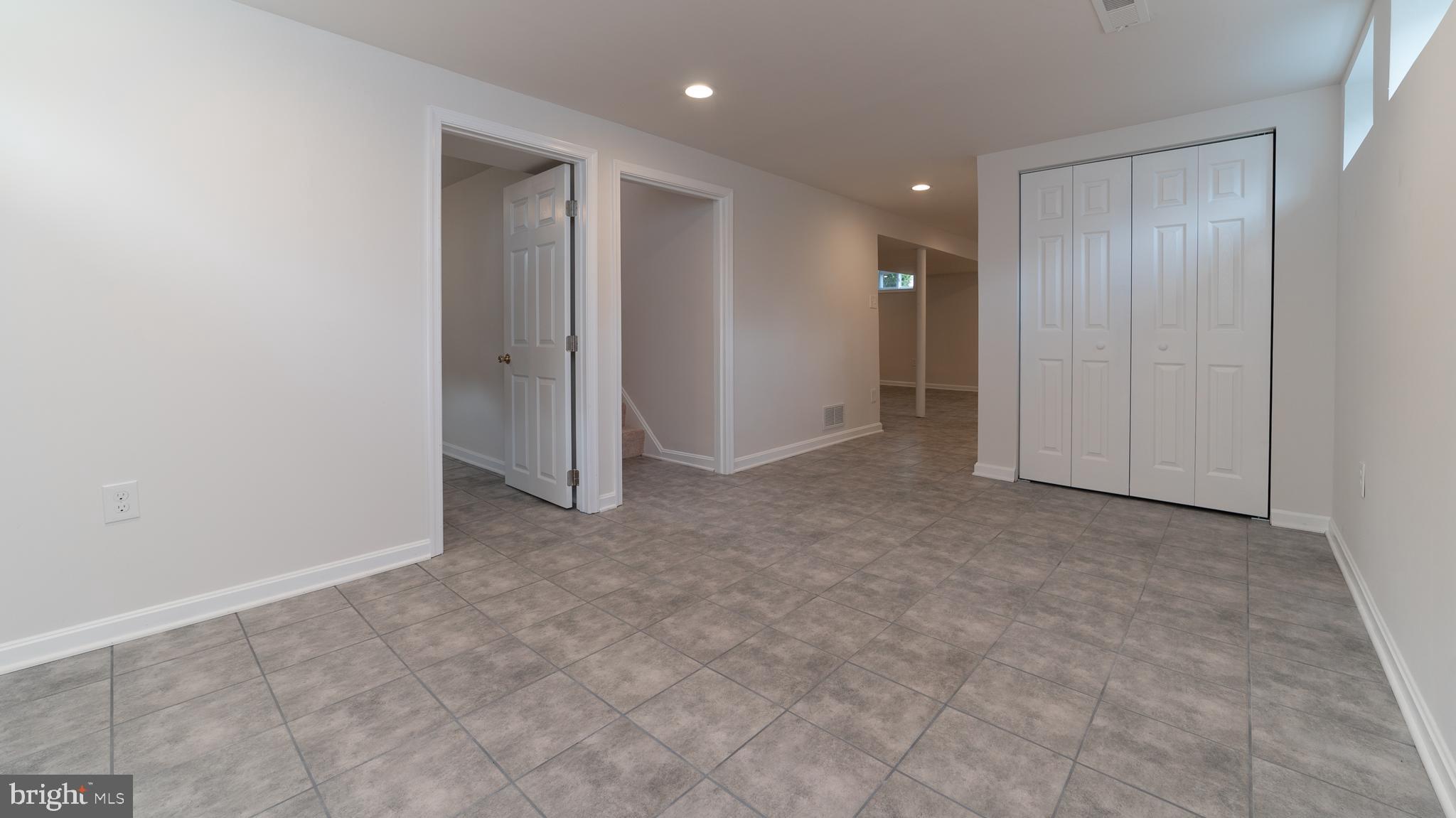 MAPLE HILL - Residential