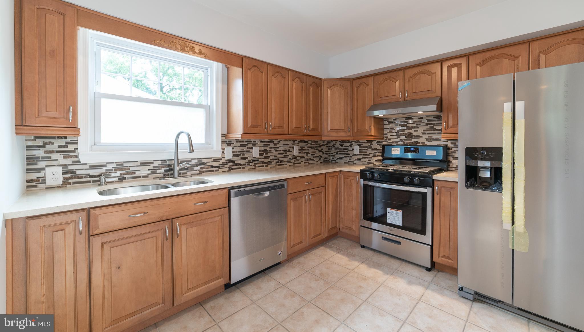 MAPLE HILL - Residential