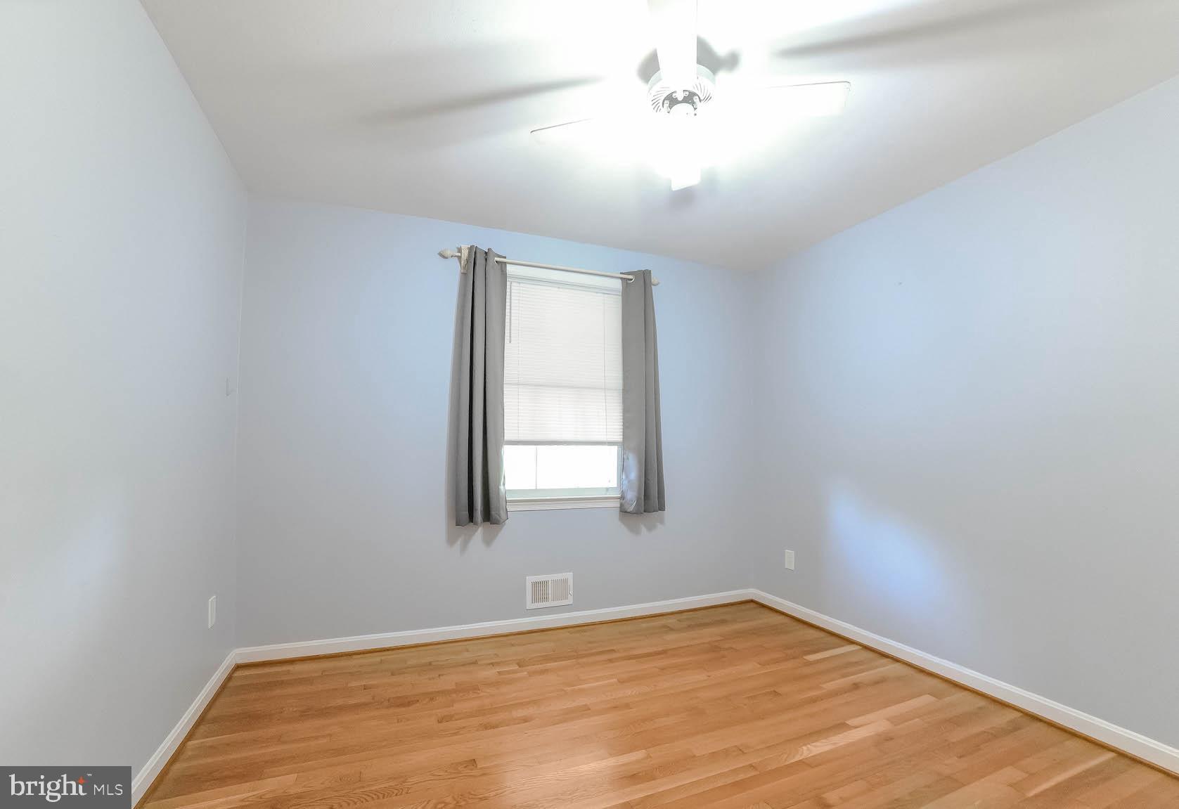 FOREST GLENN ESTATES - Residential Lease