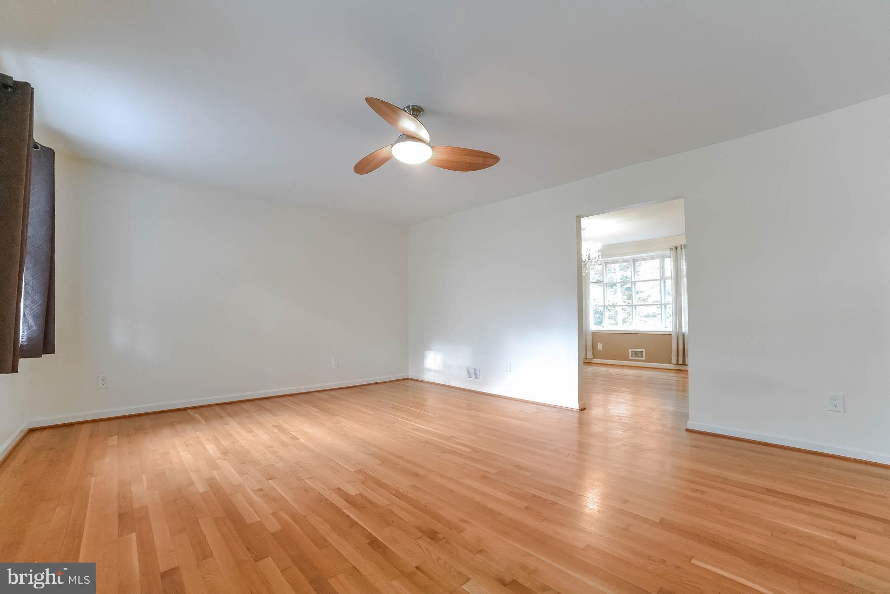 FOREST GLENN ESTATES - Residential Lease