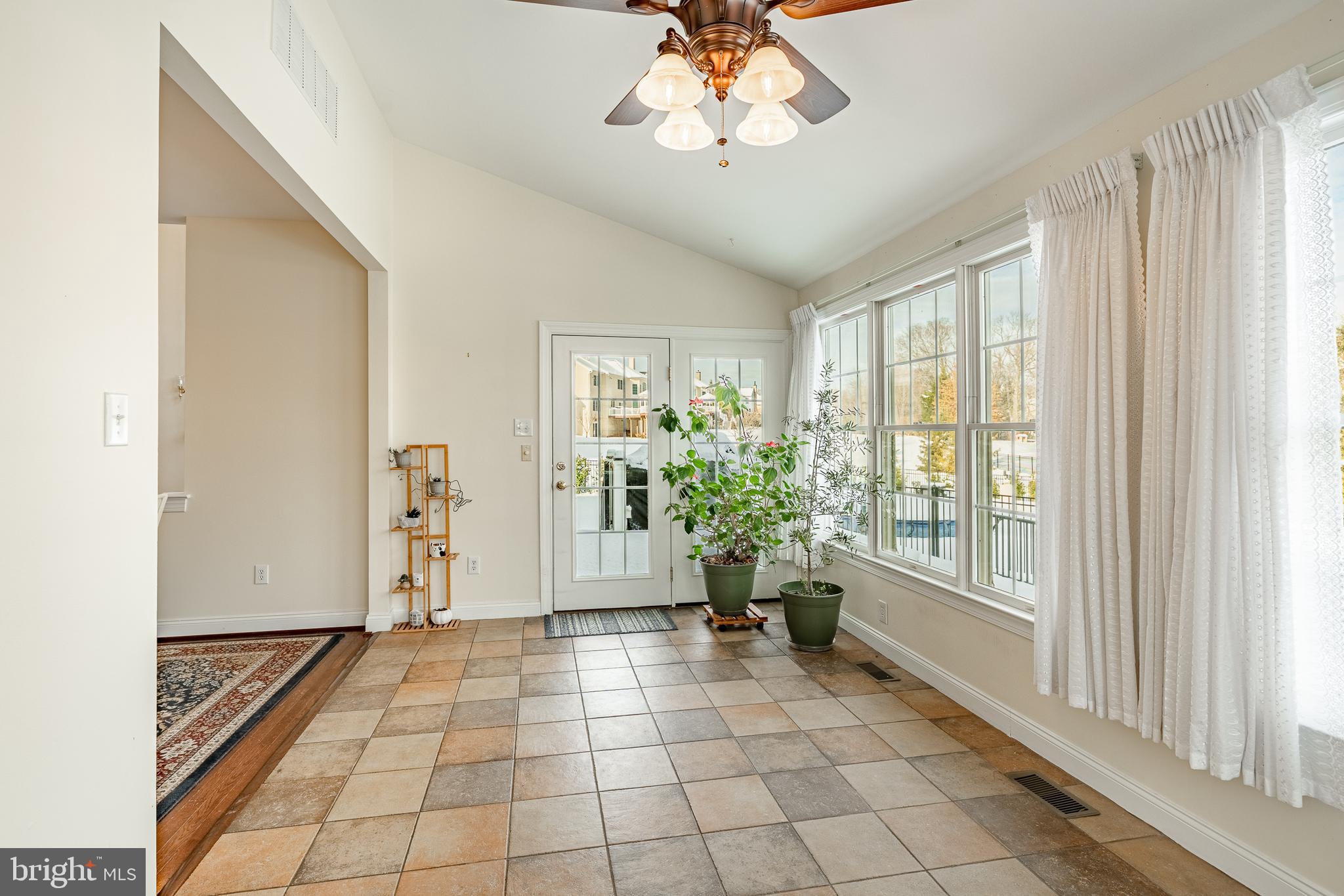 PROVIDENCE CHASE - Residential