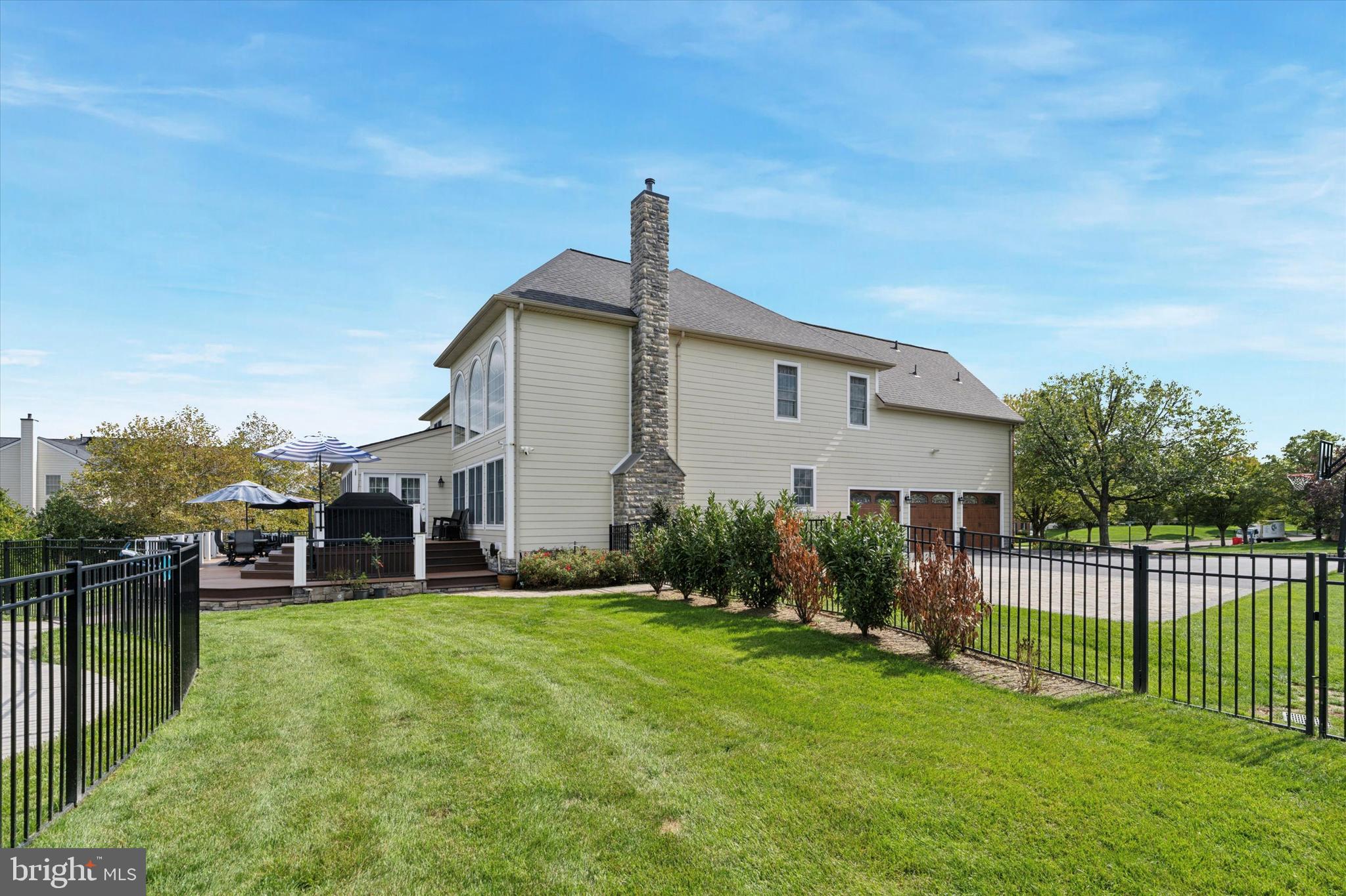 PROVIDENCE CHASE - Residential