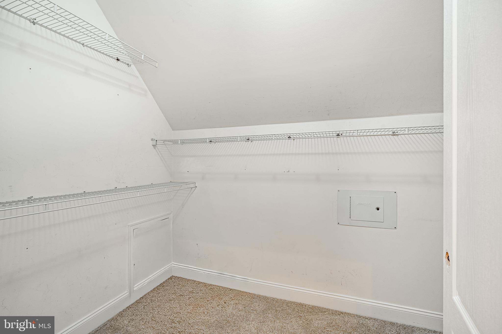 PROVIDENCE CHASE - Residential