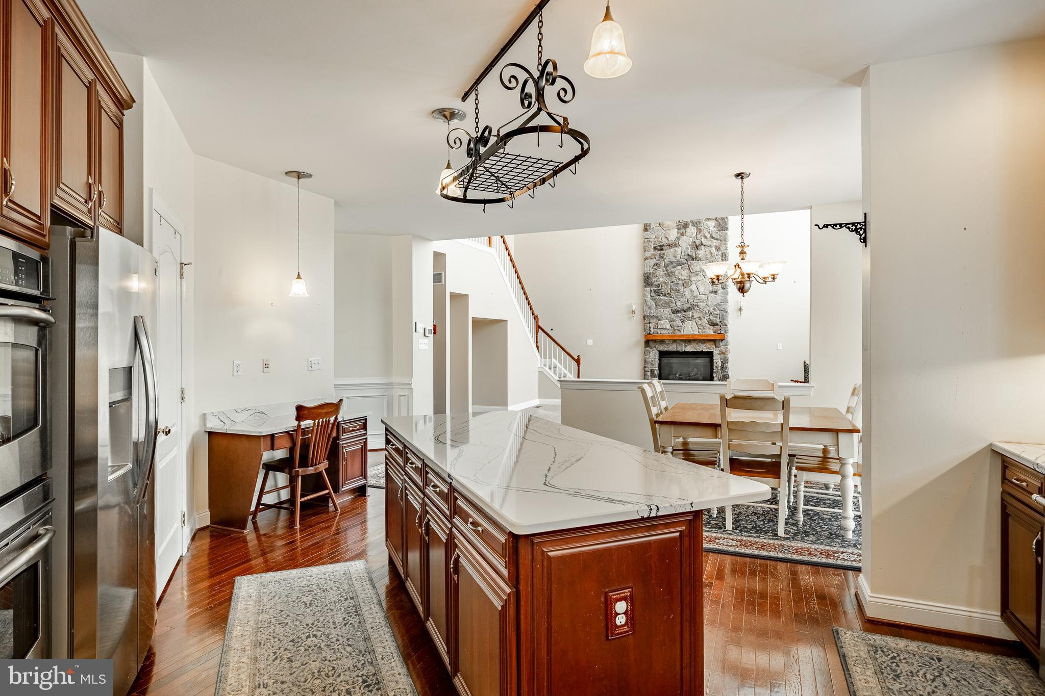 PROVIDENCE CHASE - Residential