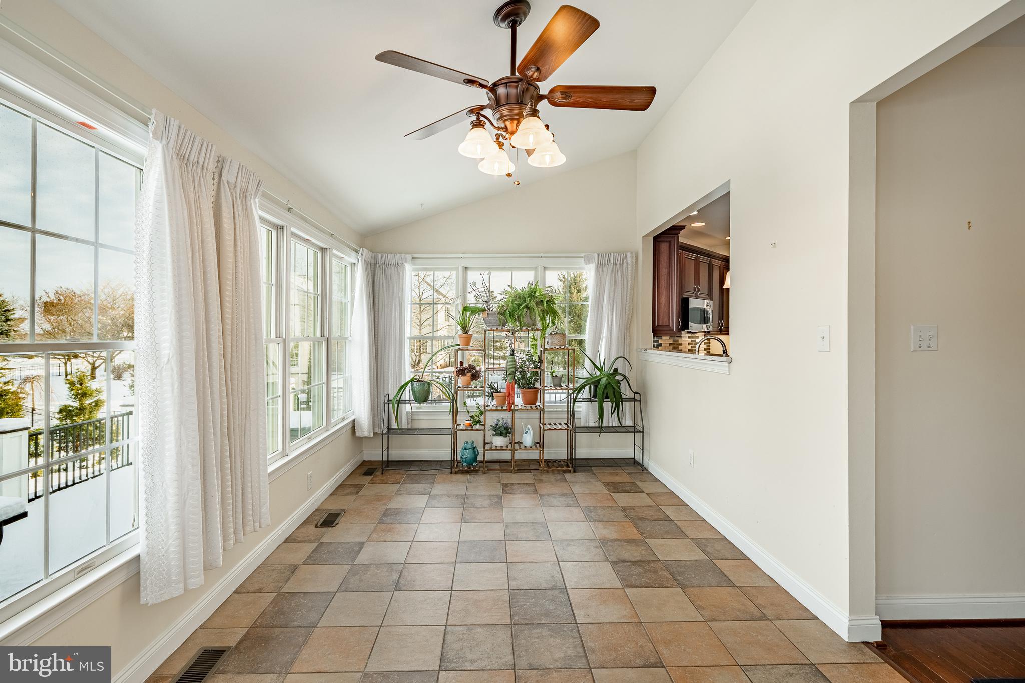 PROVIDENCE CHASE - Residential