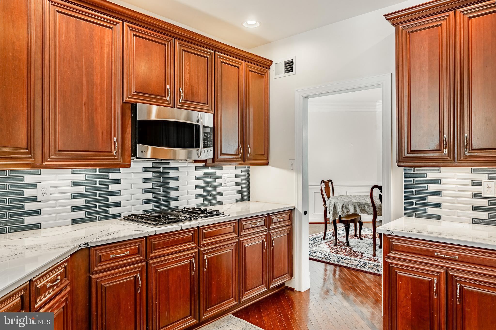 PROVIDENCE CHASE - Residential