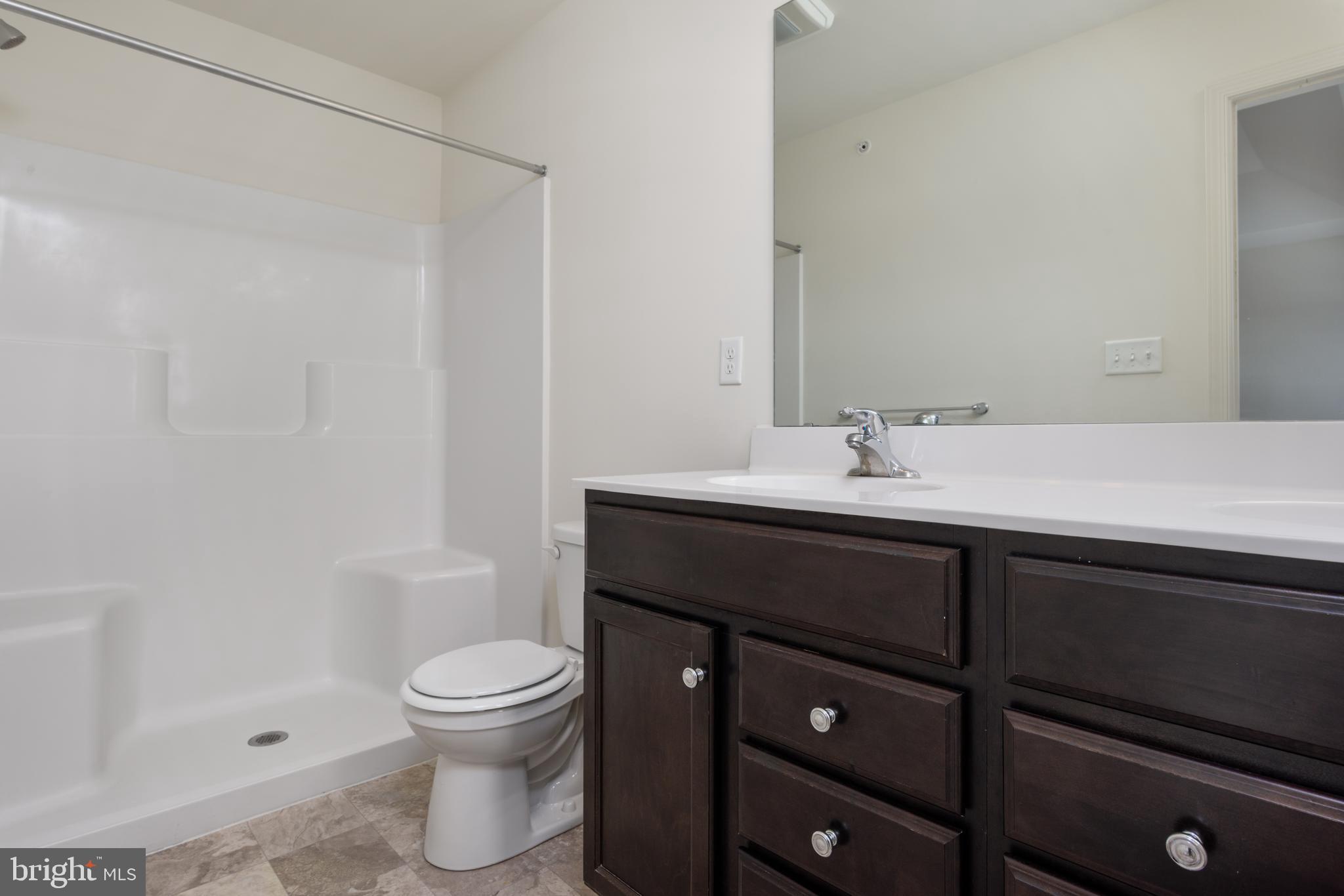 LAUREL RIDGE - Residential