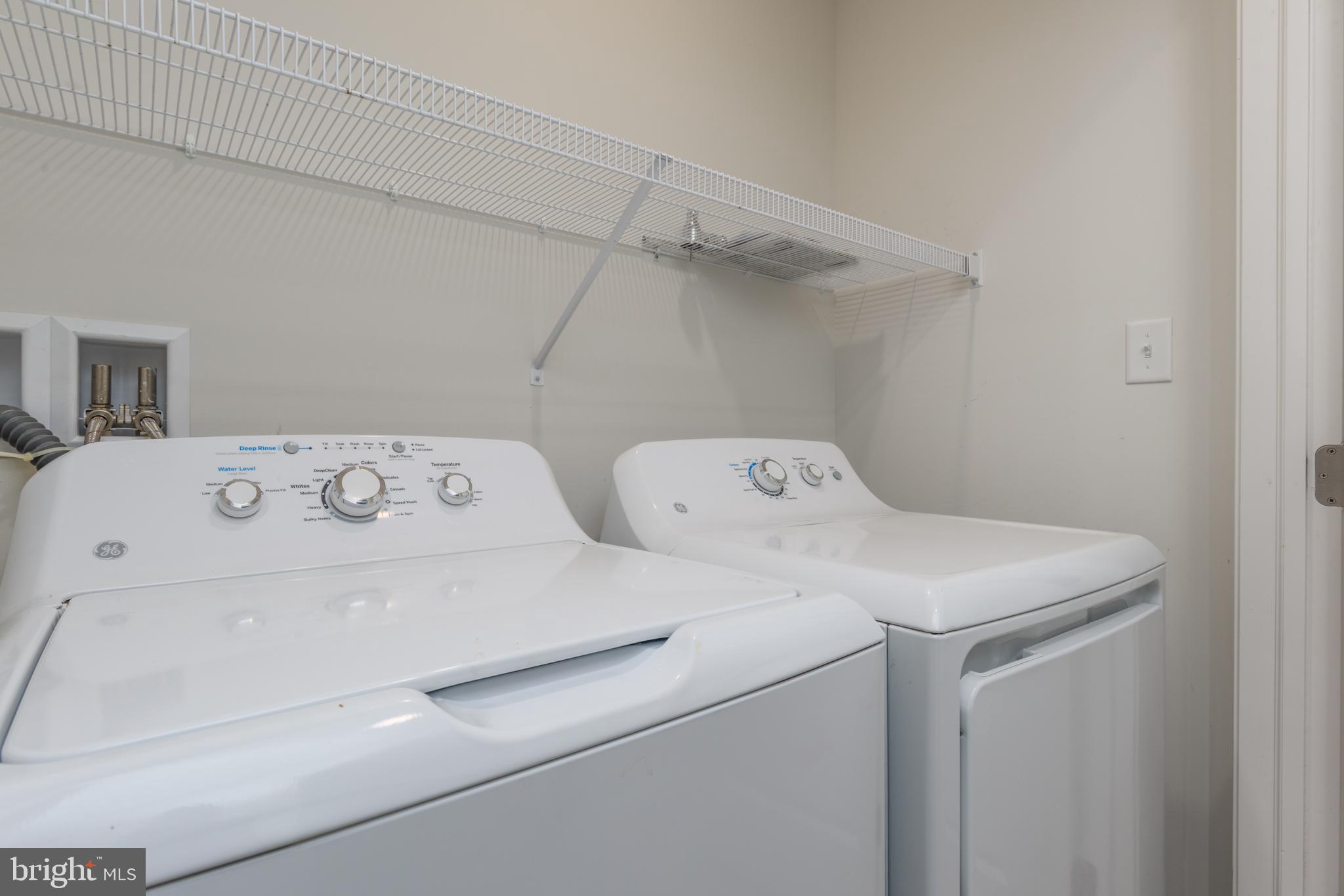 LAUREL RIDGE - Residential