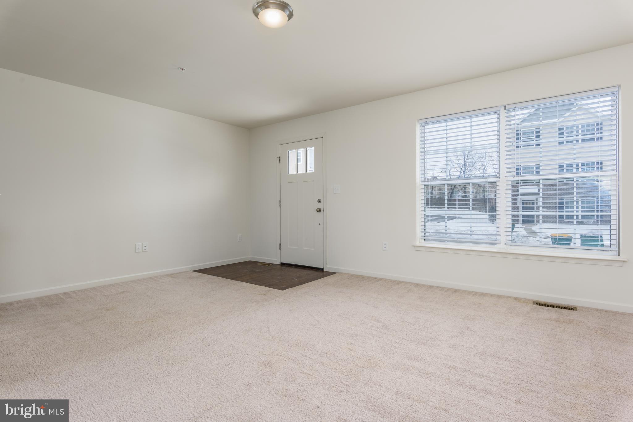 LAUREL RIDGE - Residential