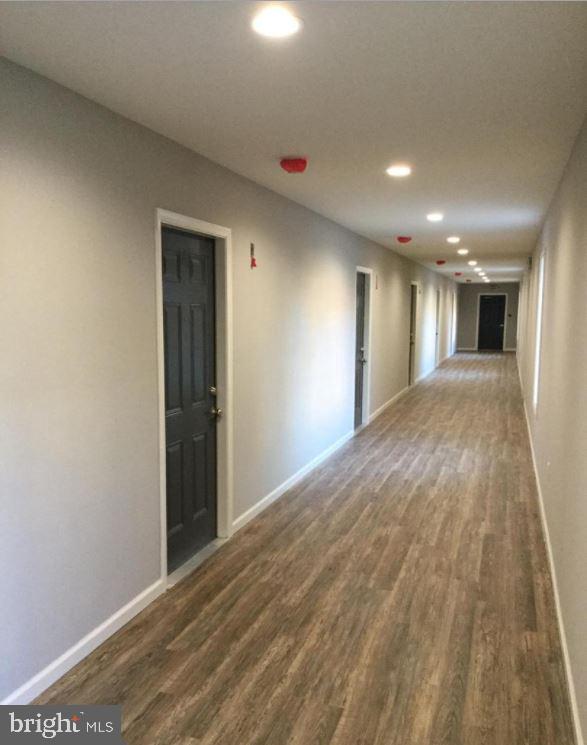 DAVIS STRASBURG - Residential Lease