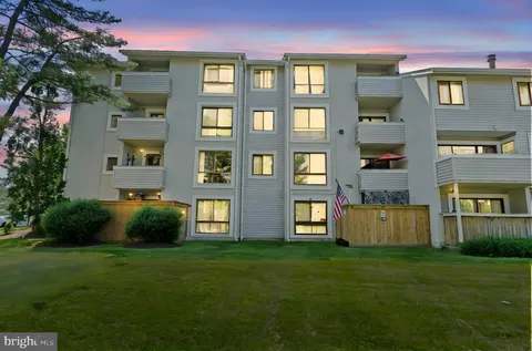 5756 Village Green Drive Unit 09\/5756F, Alexandria, VA 22309 - MLS#: VAFX2236762
