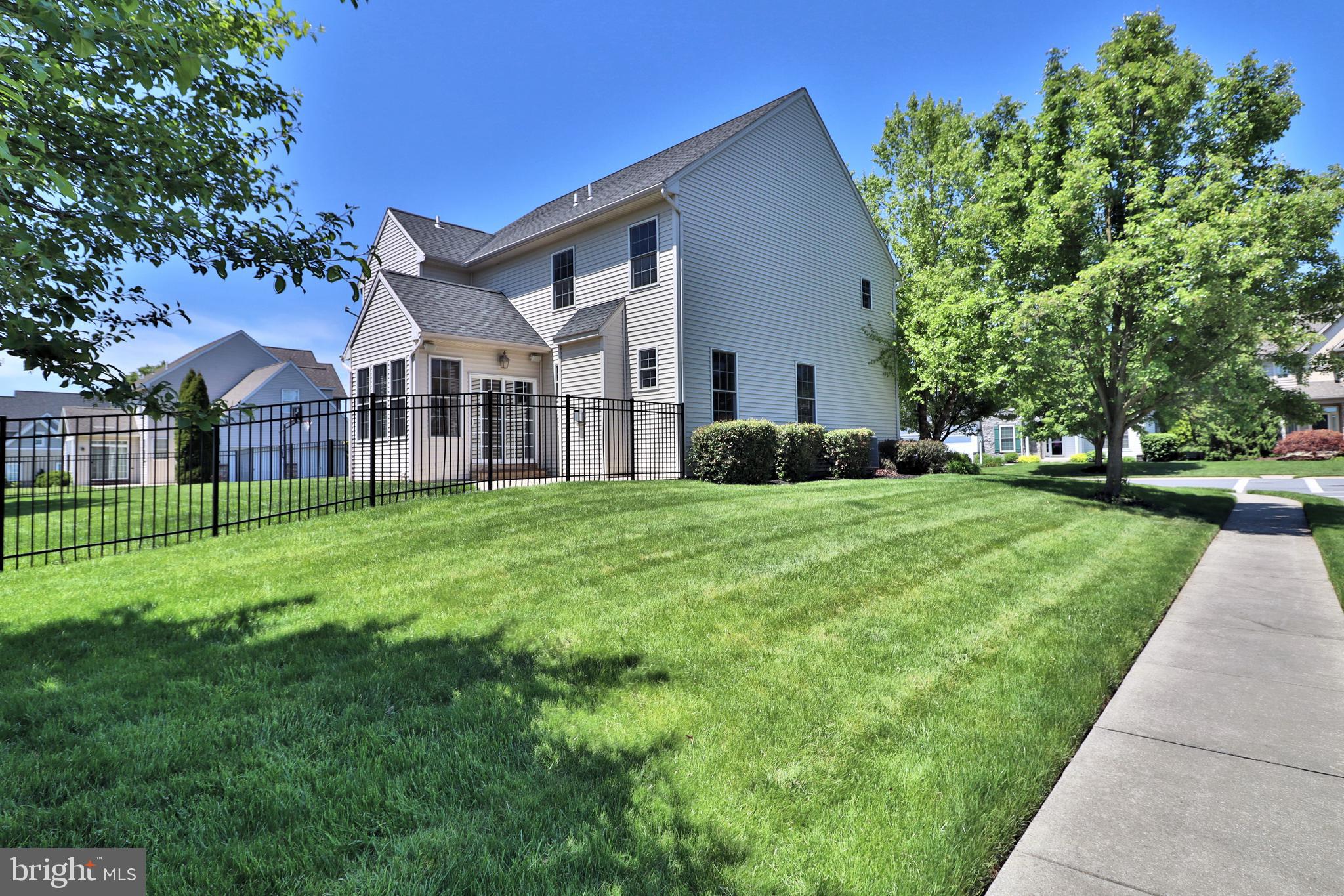 312 SQUIRE LANE