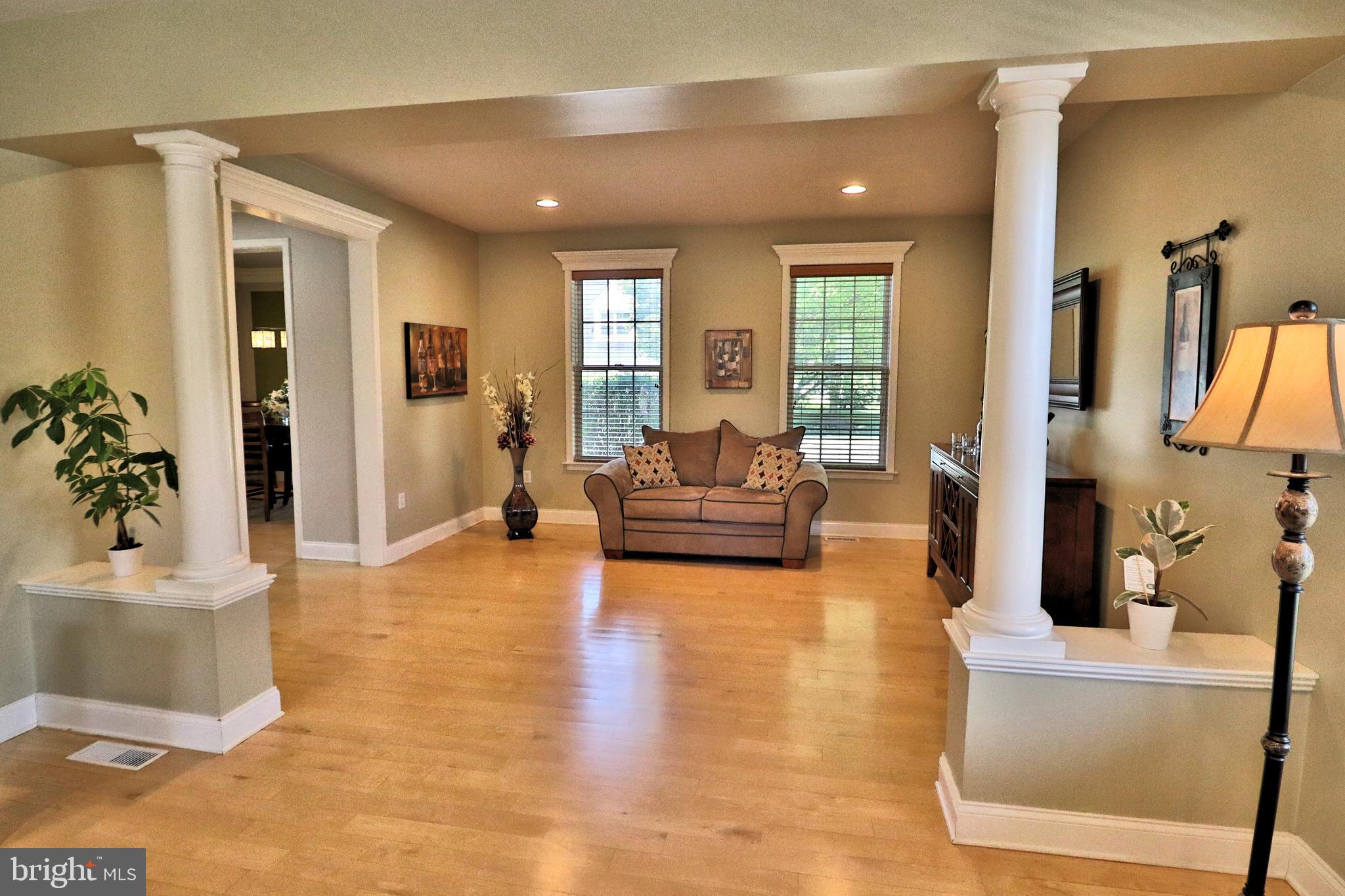 312 SQUIRE LANE