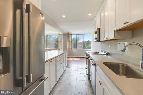 Photo of 6621 Wakefield Drive #302, ALEXANDRIA, VA 22307 (MLS # VAFX2333272)