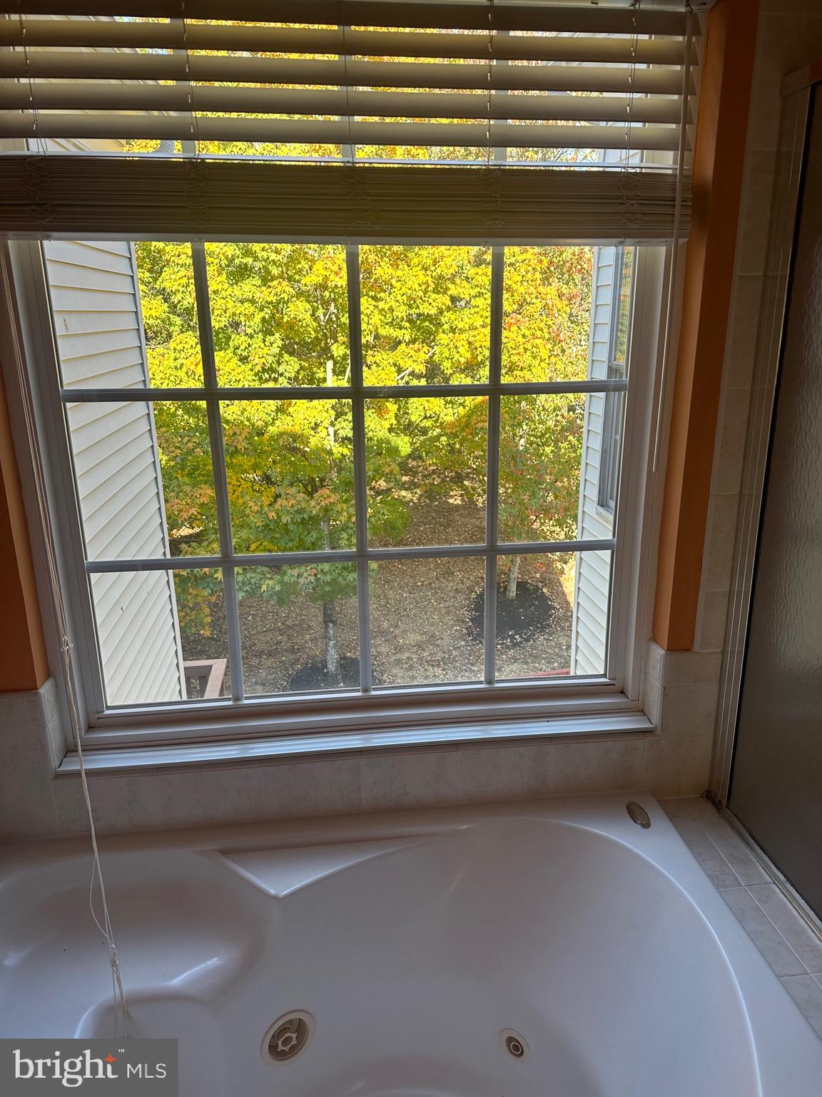 WORTHINGTON WOODS - Residential Lease