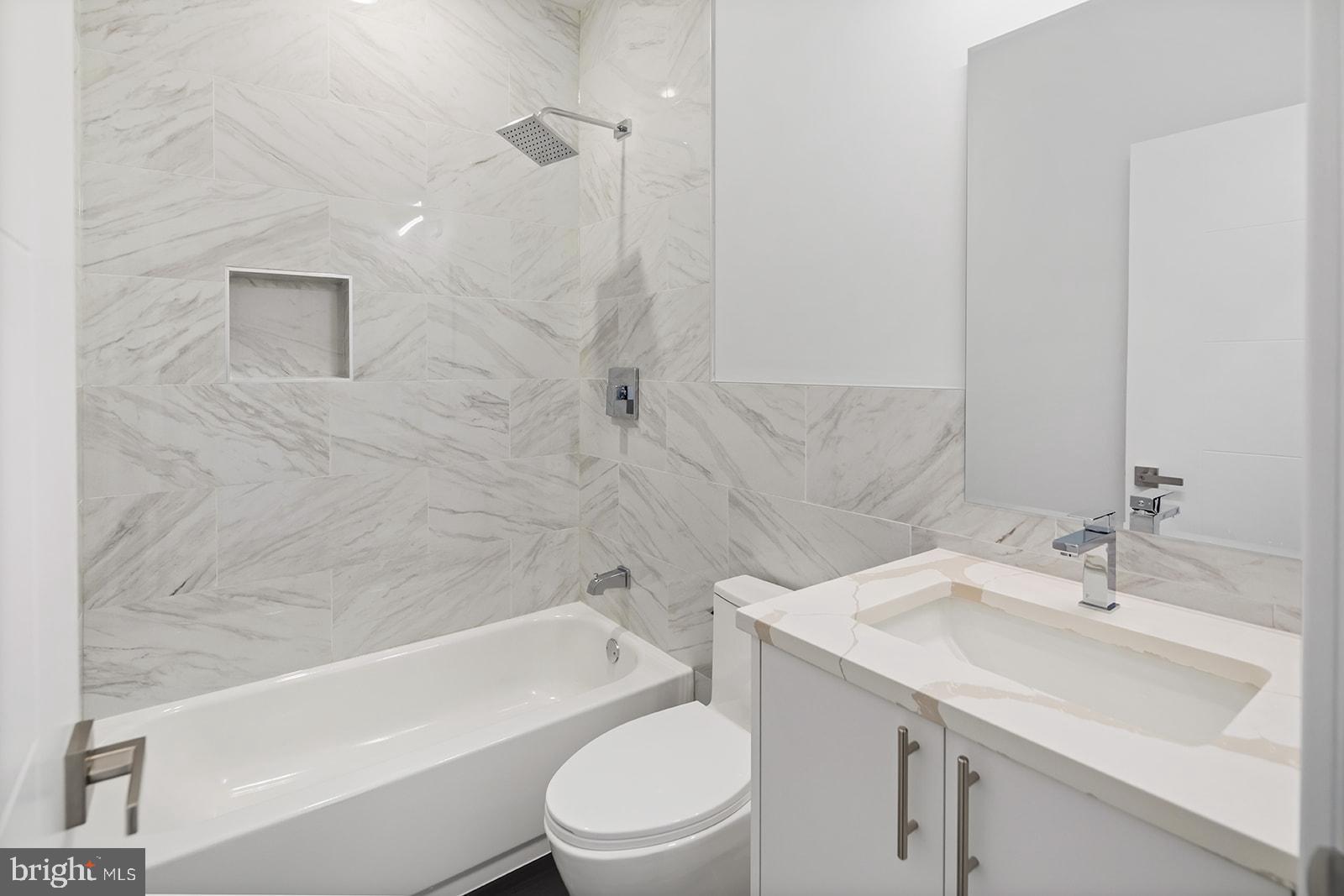 OLDE KENSINGTON - Residential