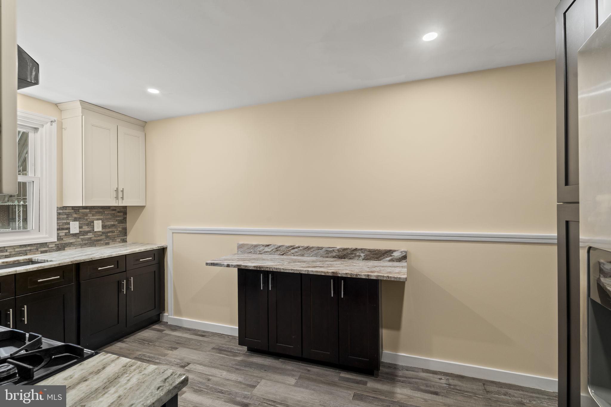 OVERBROOK - Residential