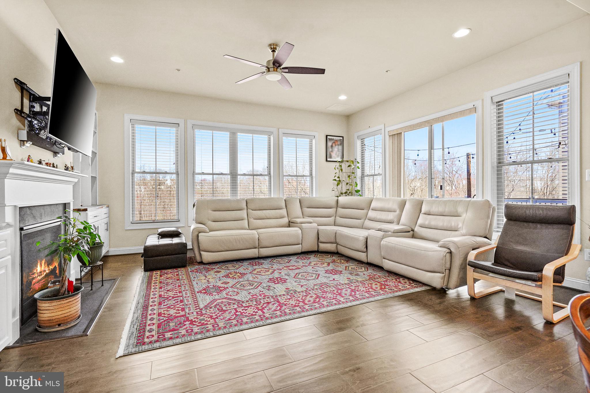 CABIN BRANCH - Residential