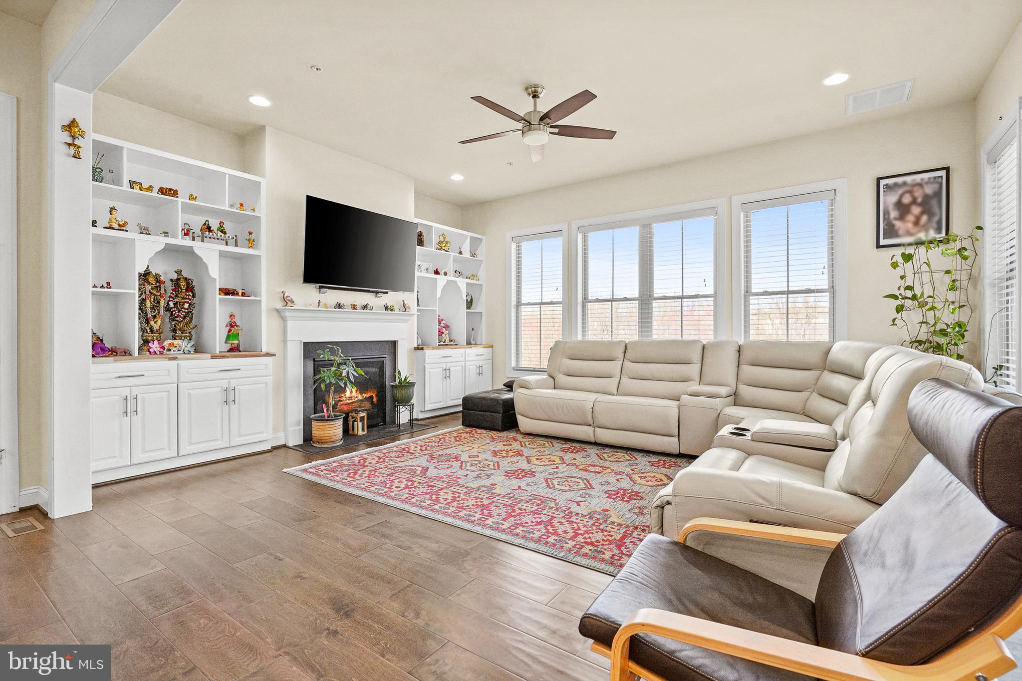 CABIN BRANCH - Residential