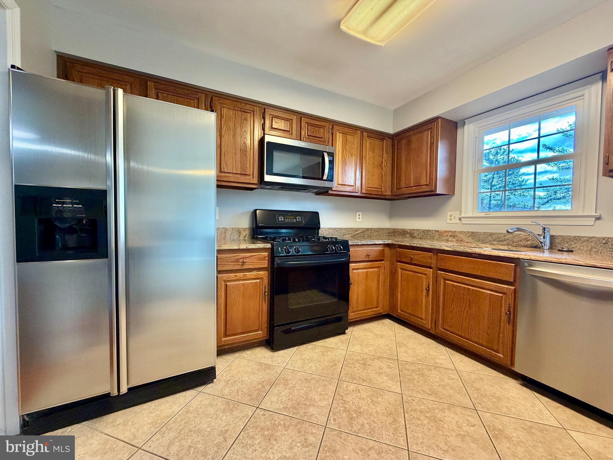 CONCORD VILLAGE - Residential Lease