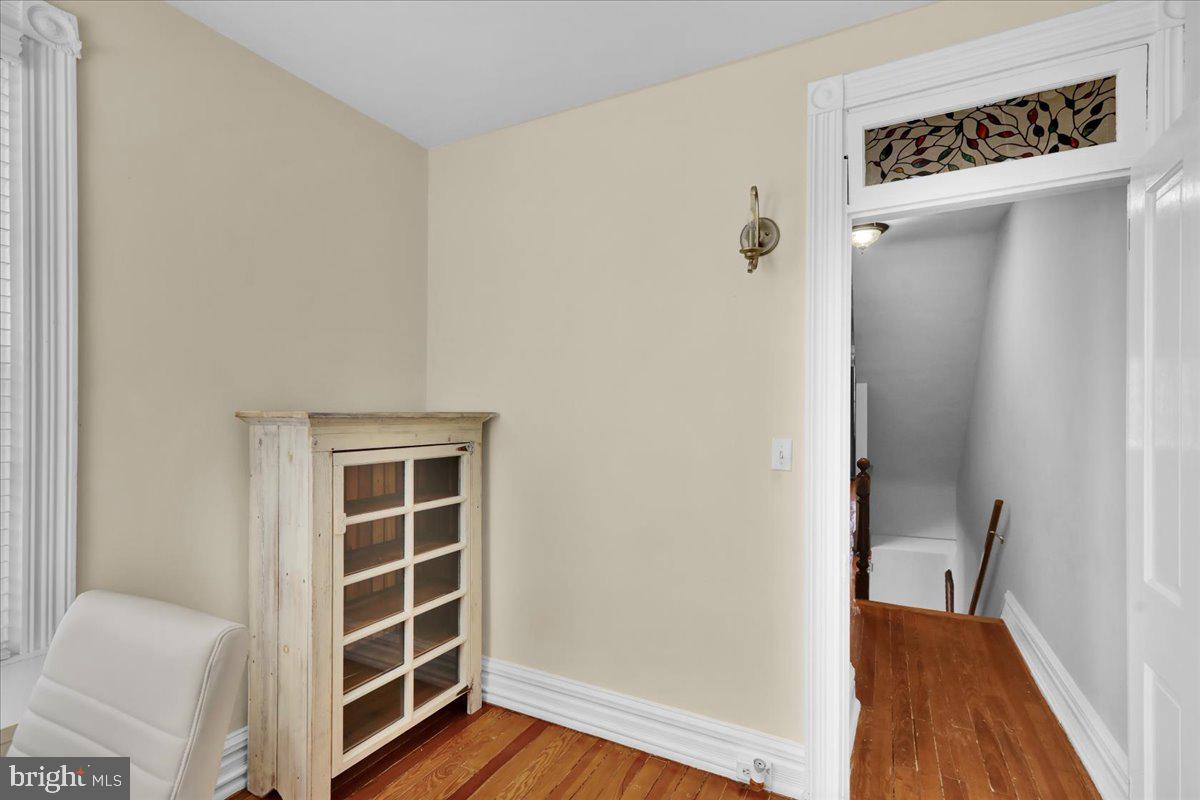 CHESTNUT HILL - Residential