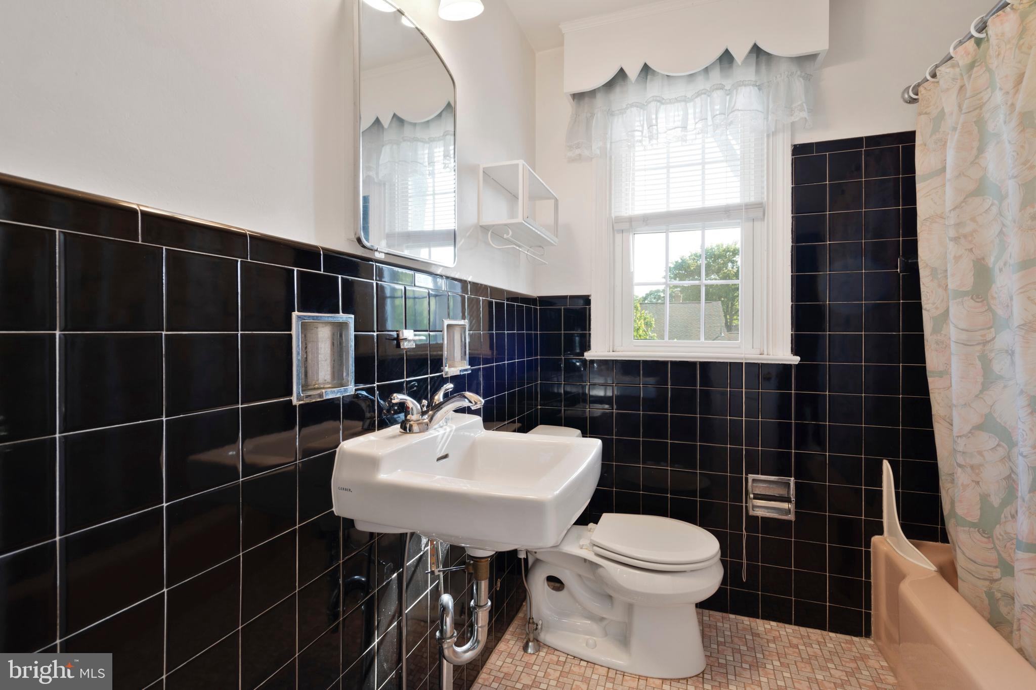 DREXEL HILL - Residential