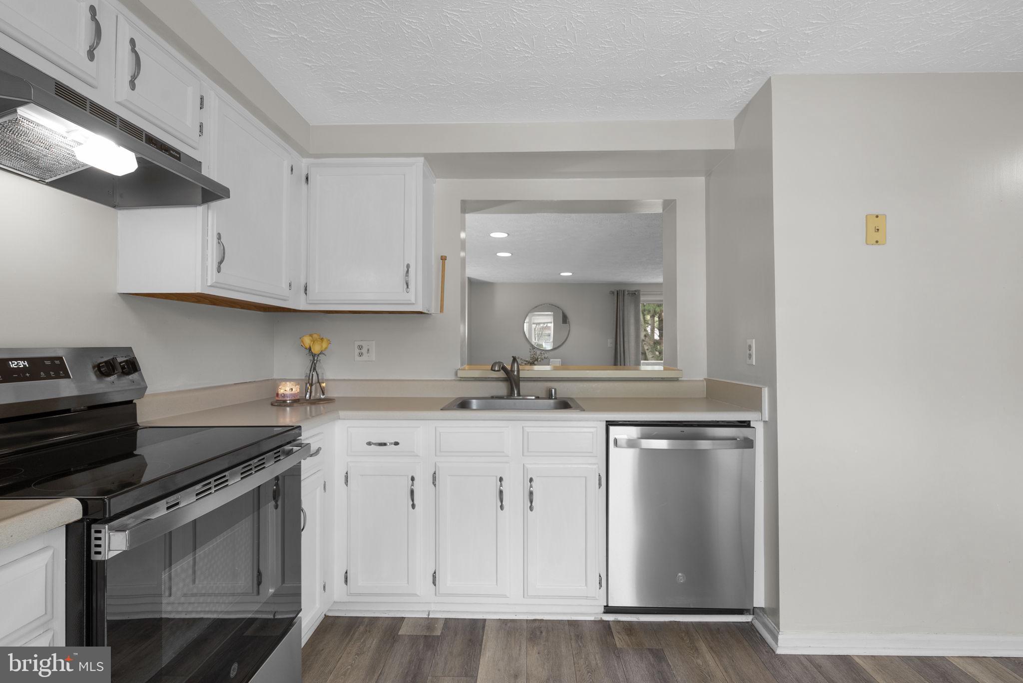 ULMSTEAD GARDENS - Residential