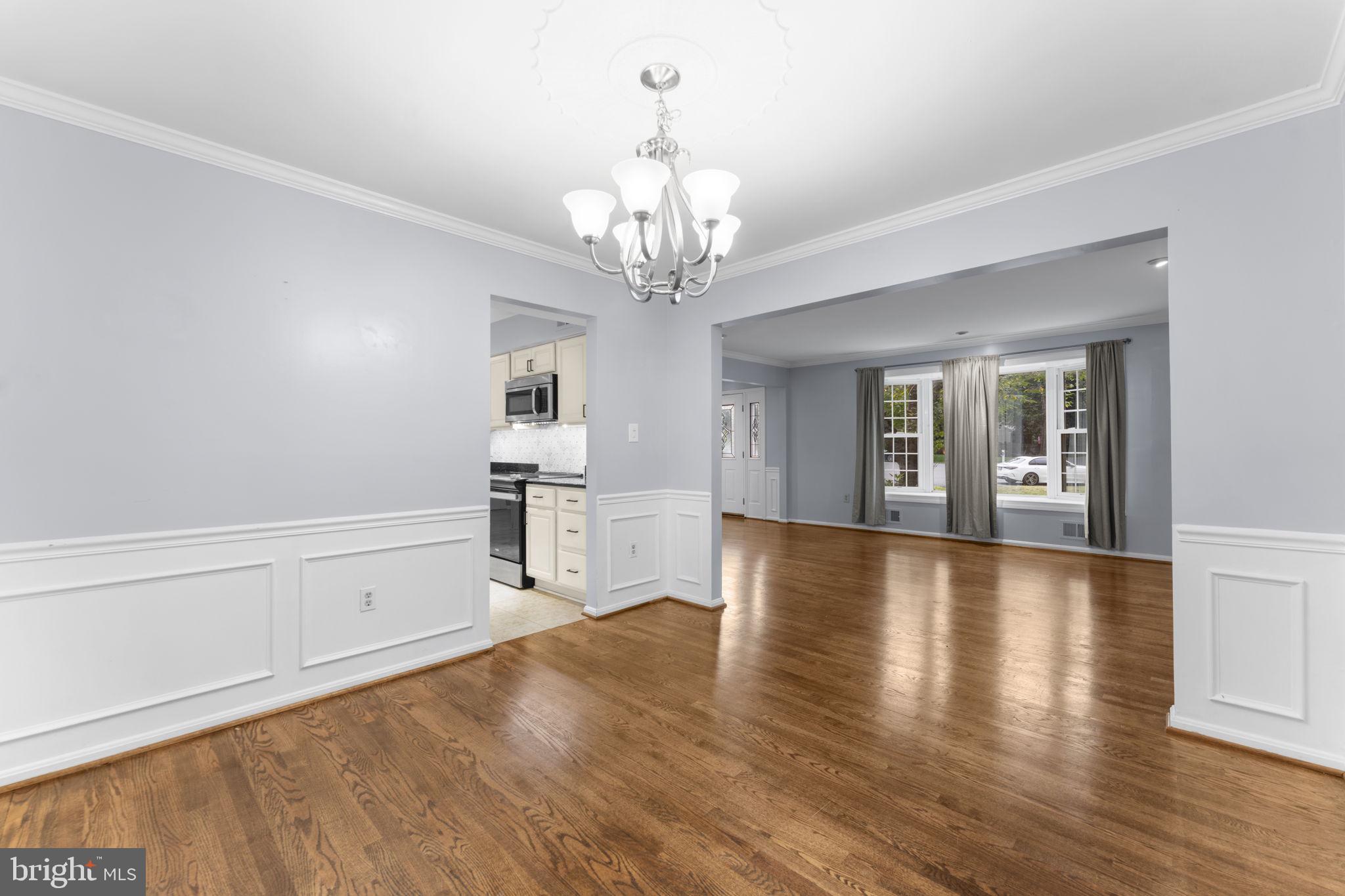 HOLLY KNOLL - Residential Lease