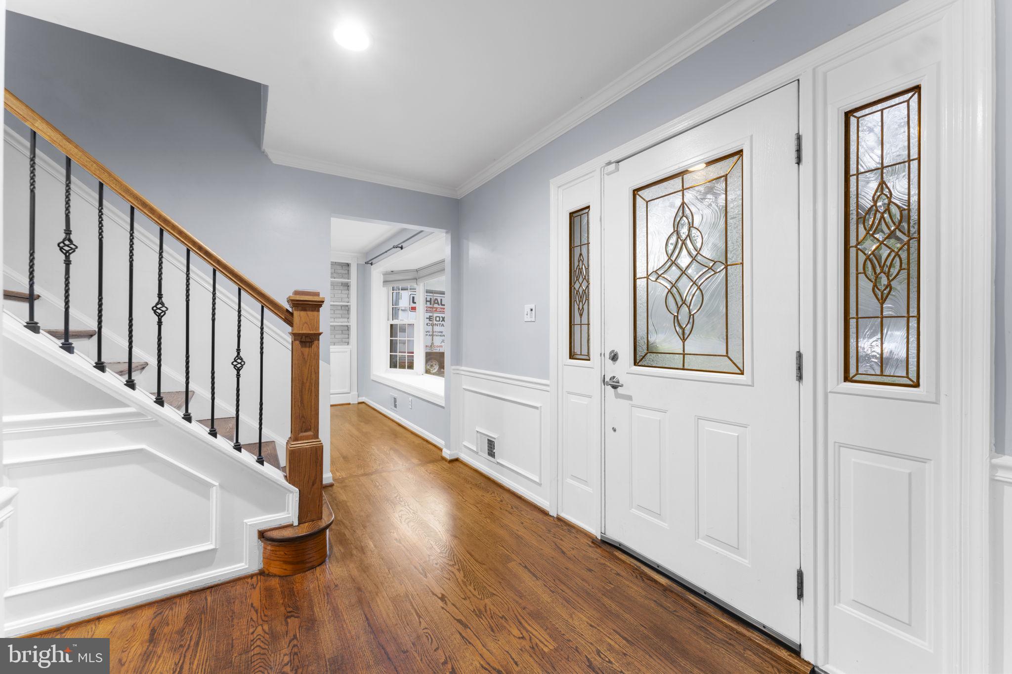 HOLLY KNOLL - Residential Lease