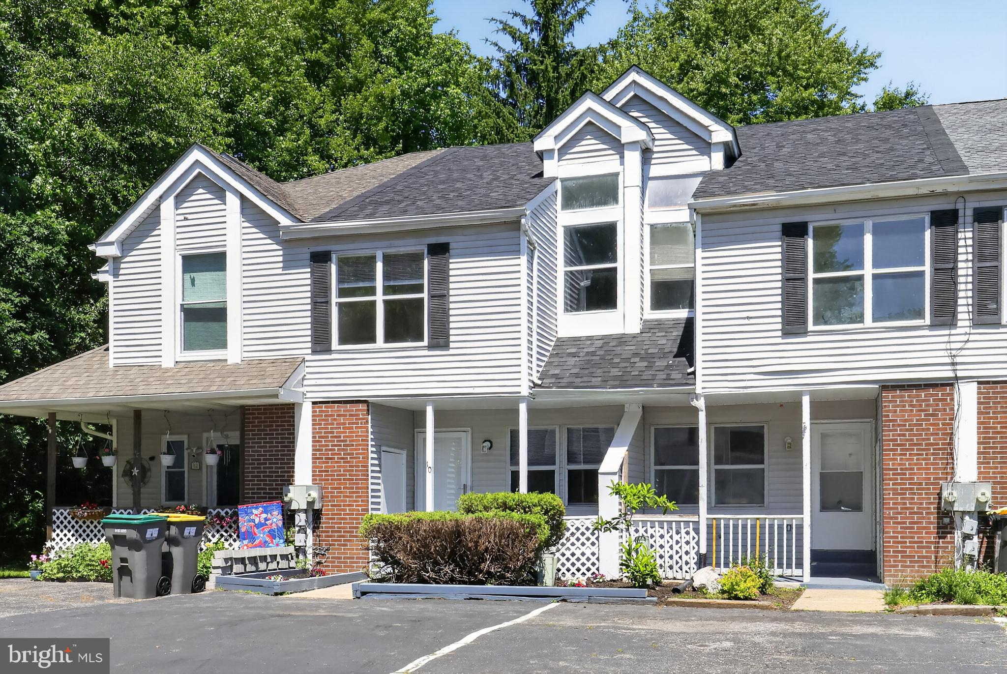 Photo 1 of 15 — 10 BRIAN COURT, NEW CASTLE, DE 19720