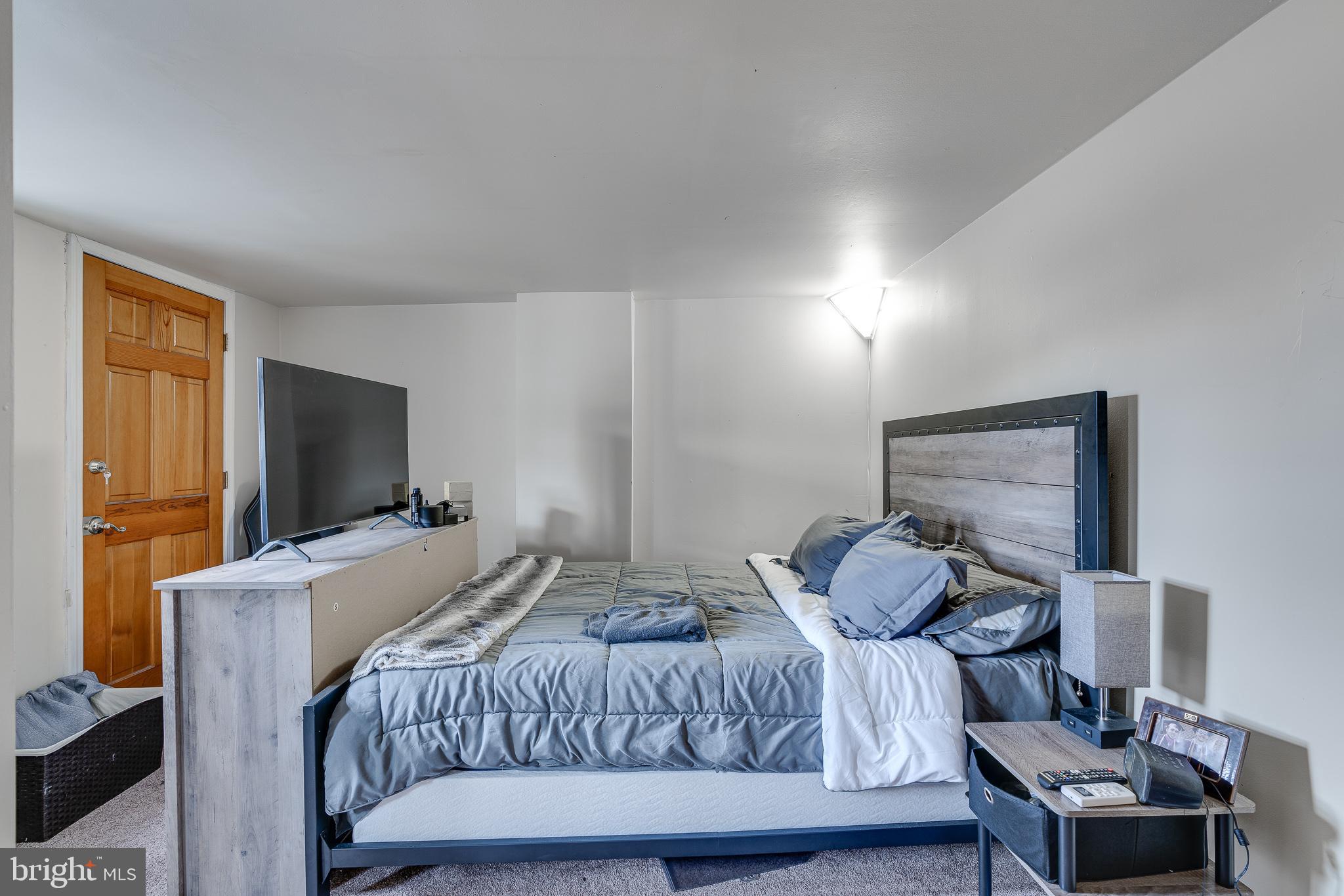 MANAYUNK - Residential Lease