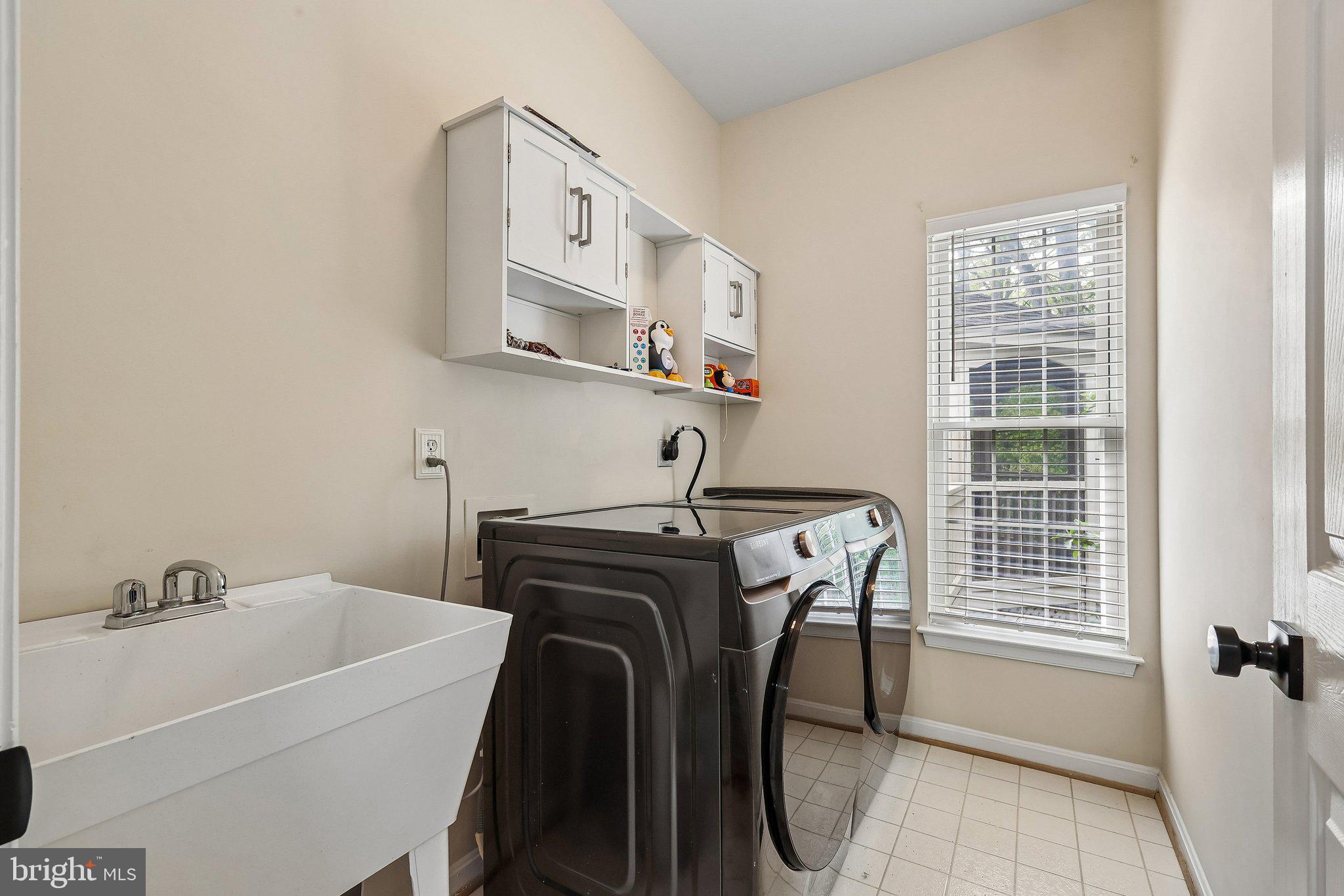 LAKE MANASSAS ESTATES - Residential