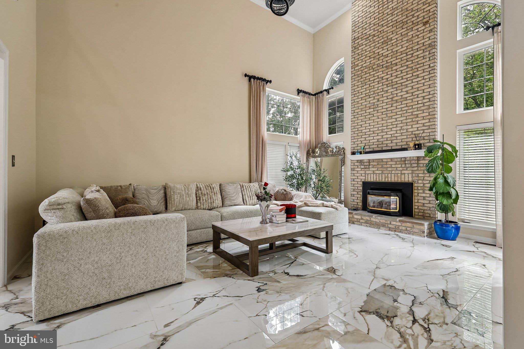 LAKE MANASSAS ESTATES - Residential