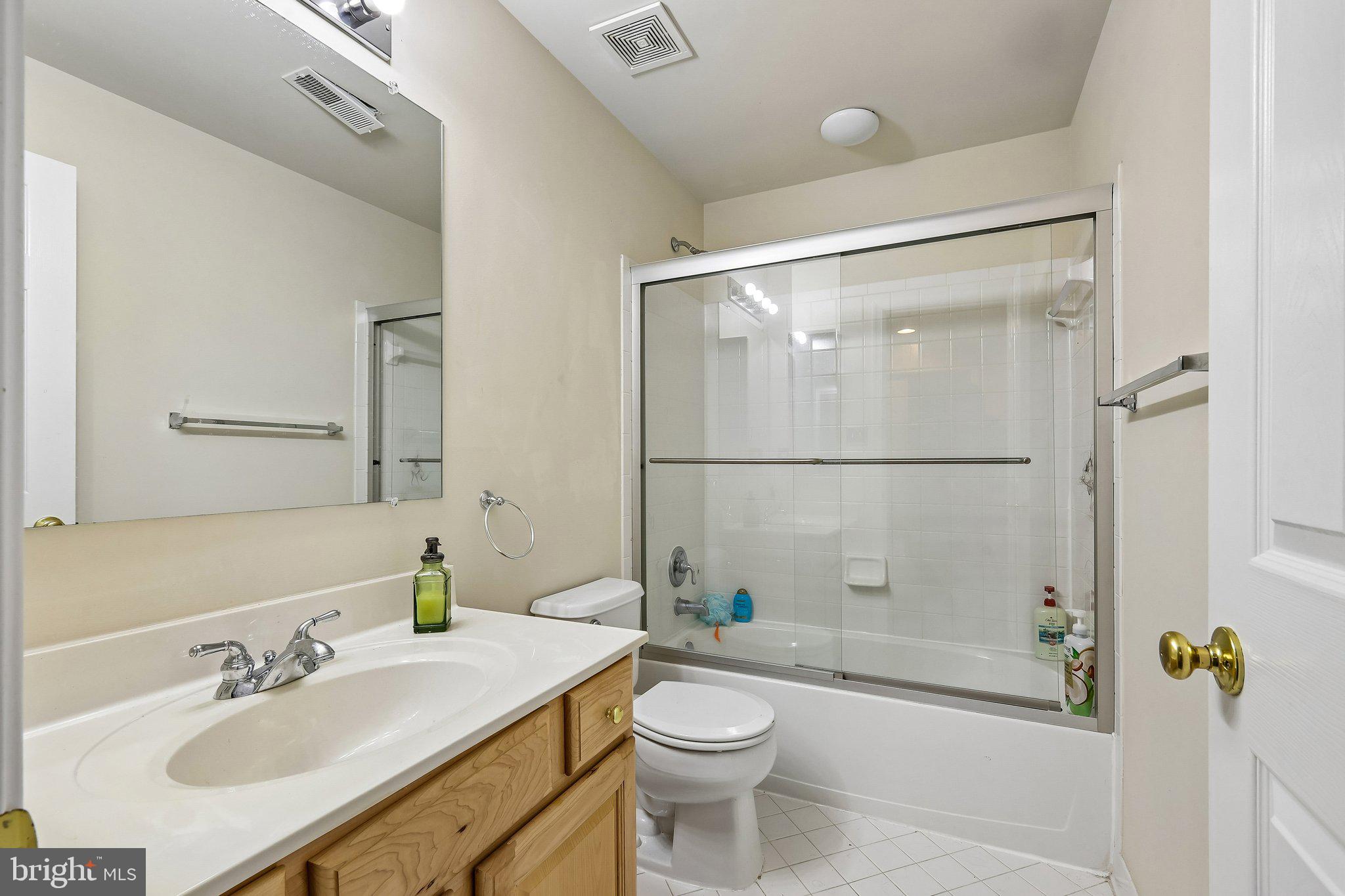 LAKE MANASSAS ESTATES - Residential