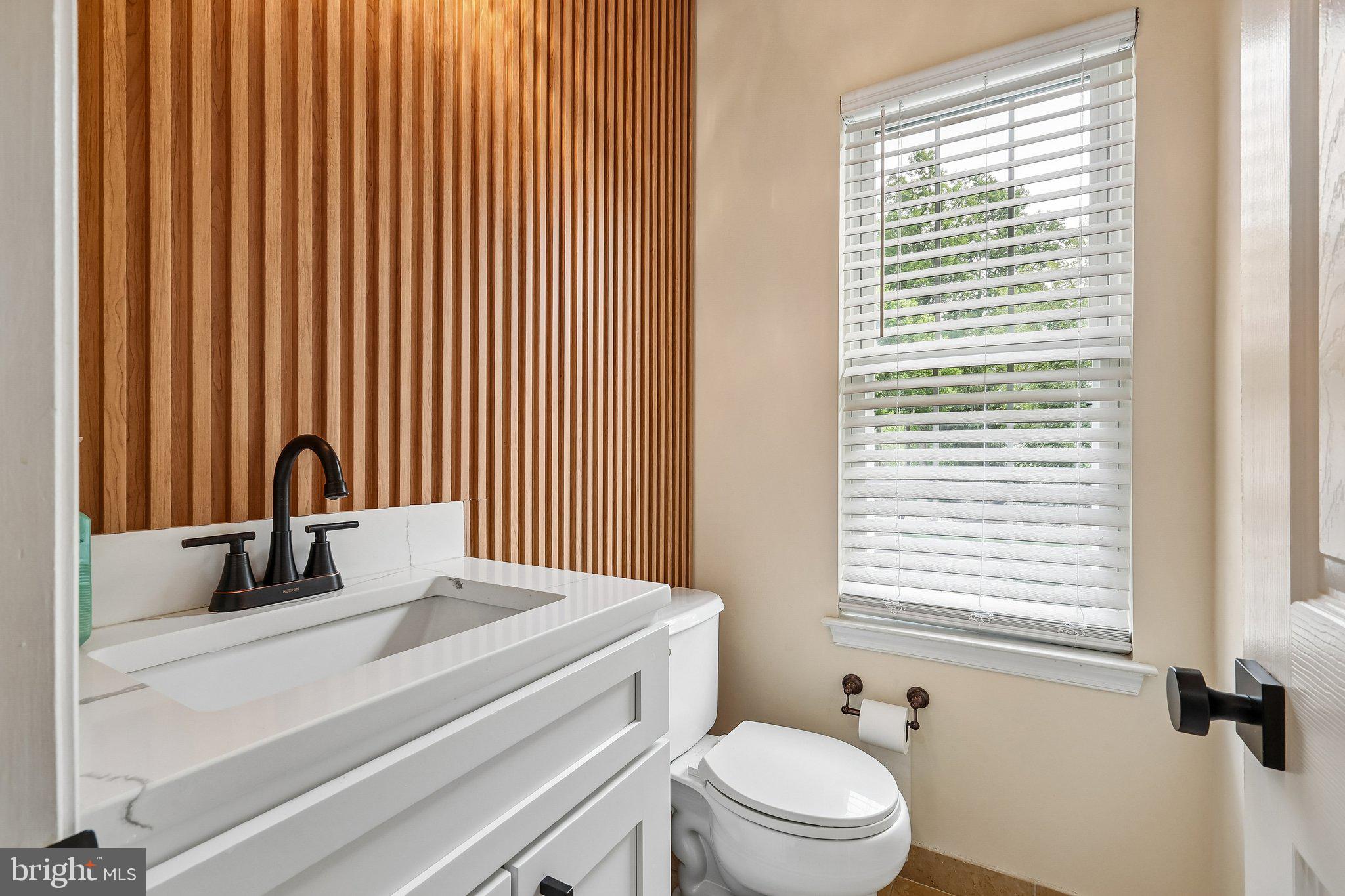 LAKE MANASSAS ESTATES - Residential