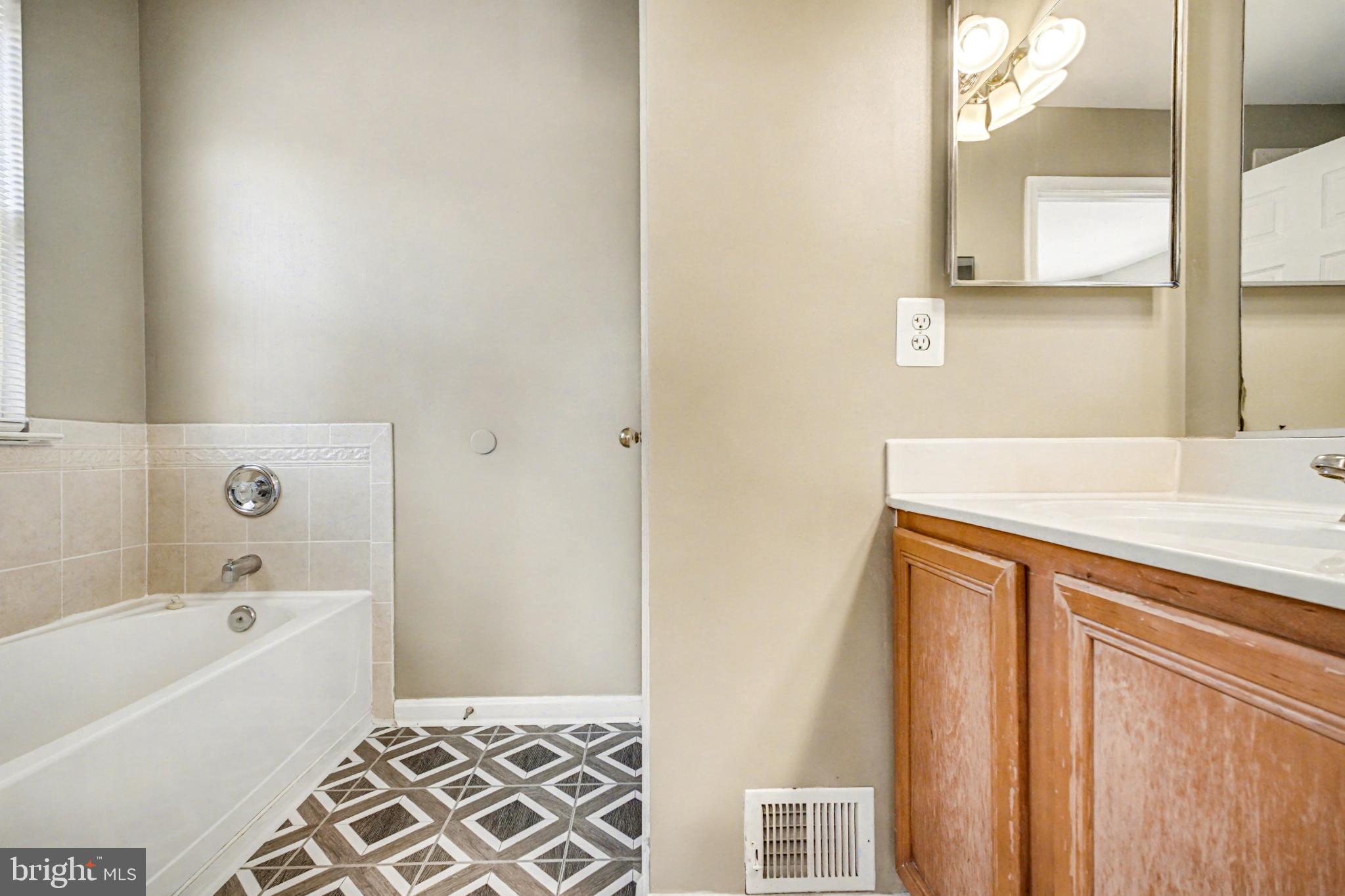 MALLARD'S LANDING - Residential Lease