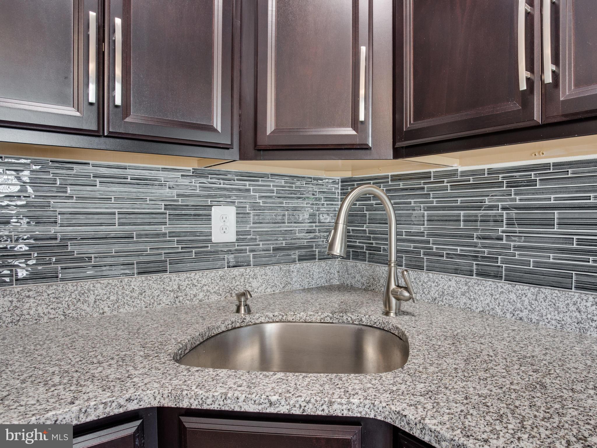 CROFTON MEWS CONDO - Residential Lease